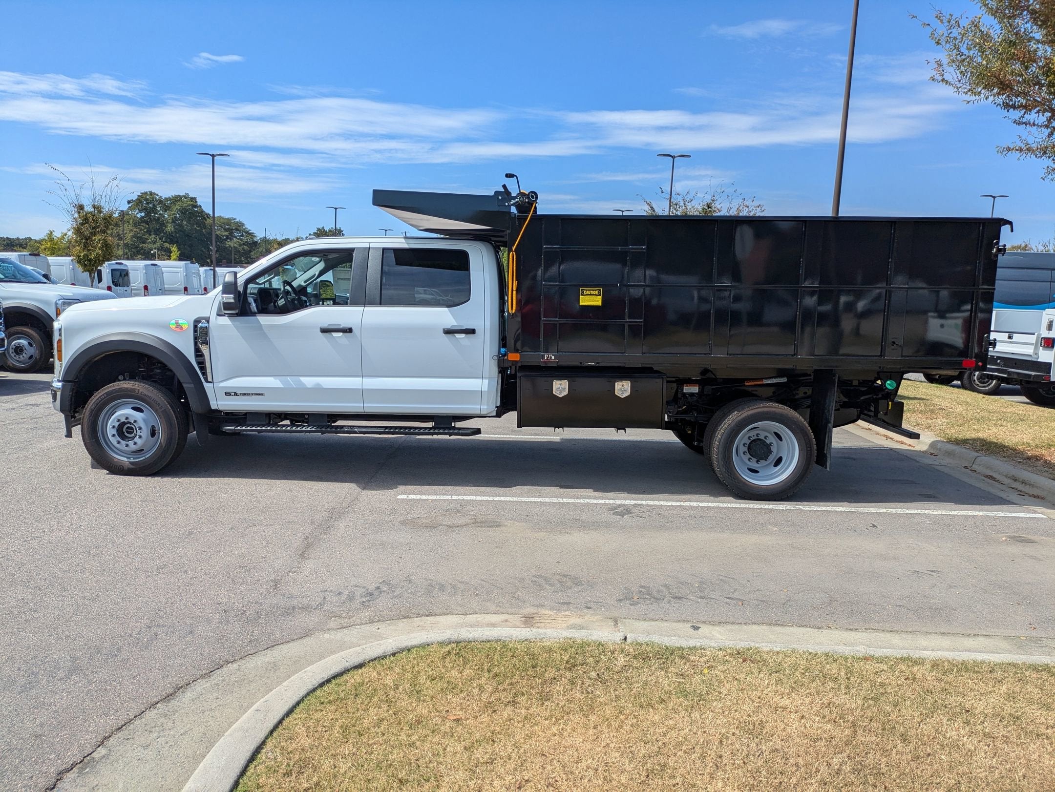 2025 Ford Super Duty F-550 DRW XL
