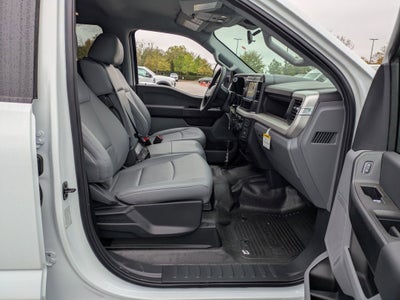 2025 Ford Super Duty F-550 DRW XL