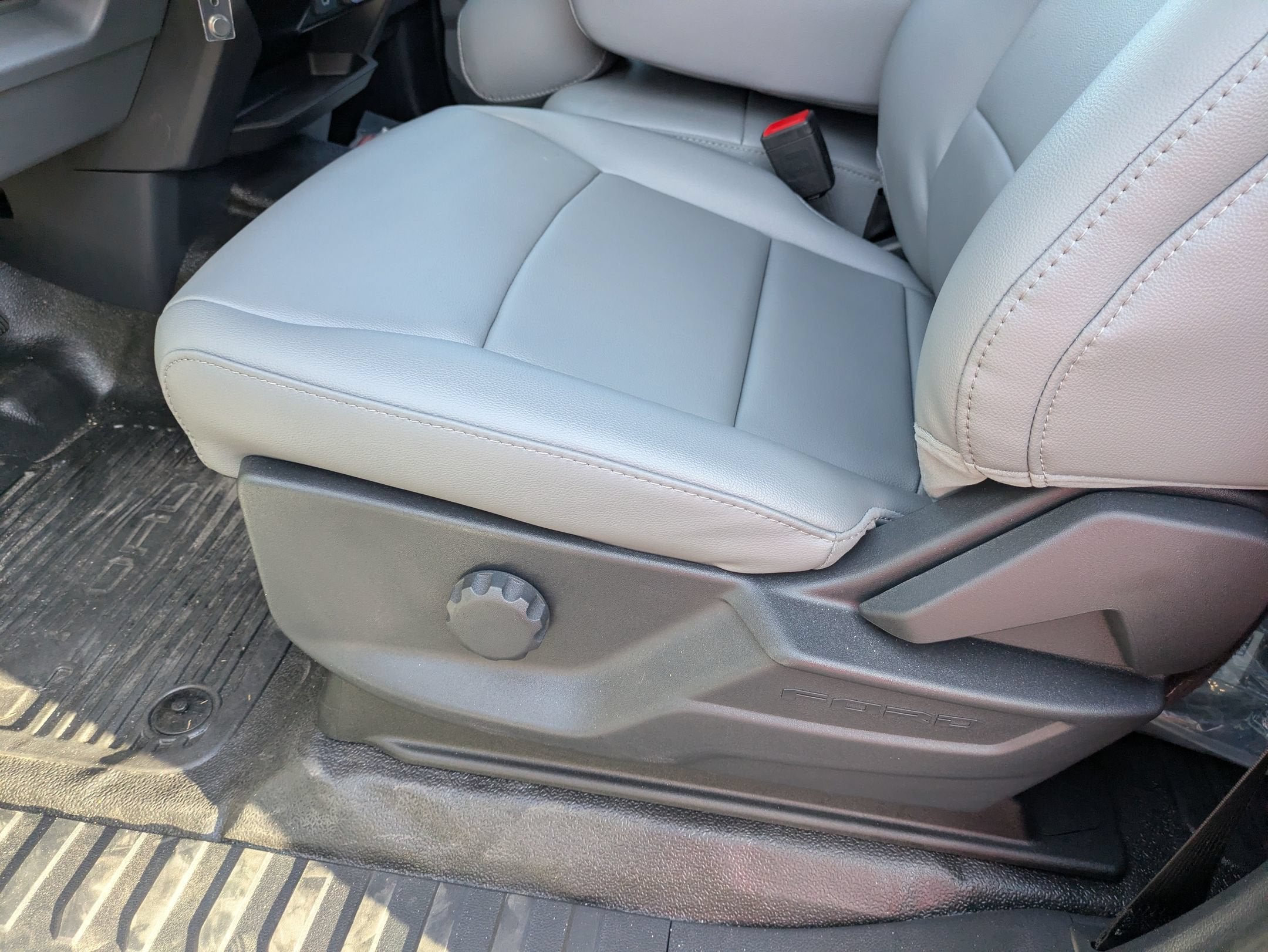 2026 Ford Super Duty F-550 DRW XL
