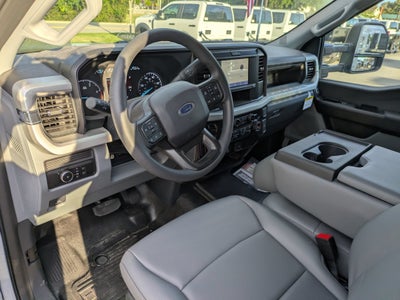 2026 Ford Super Duty F-550 DRW XL