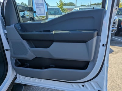 2027 Ford Super Duty F-550 DRW XL