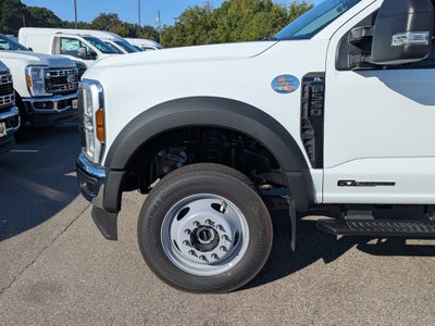 2027 Ford Super Duty F-550 DRW XL