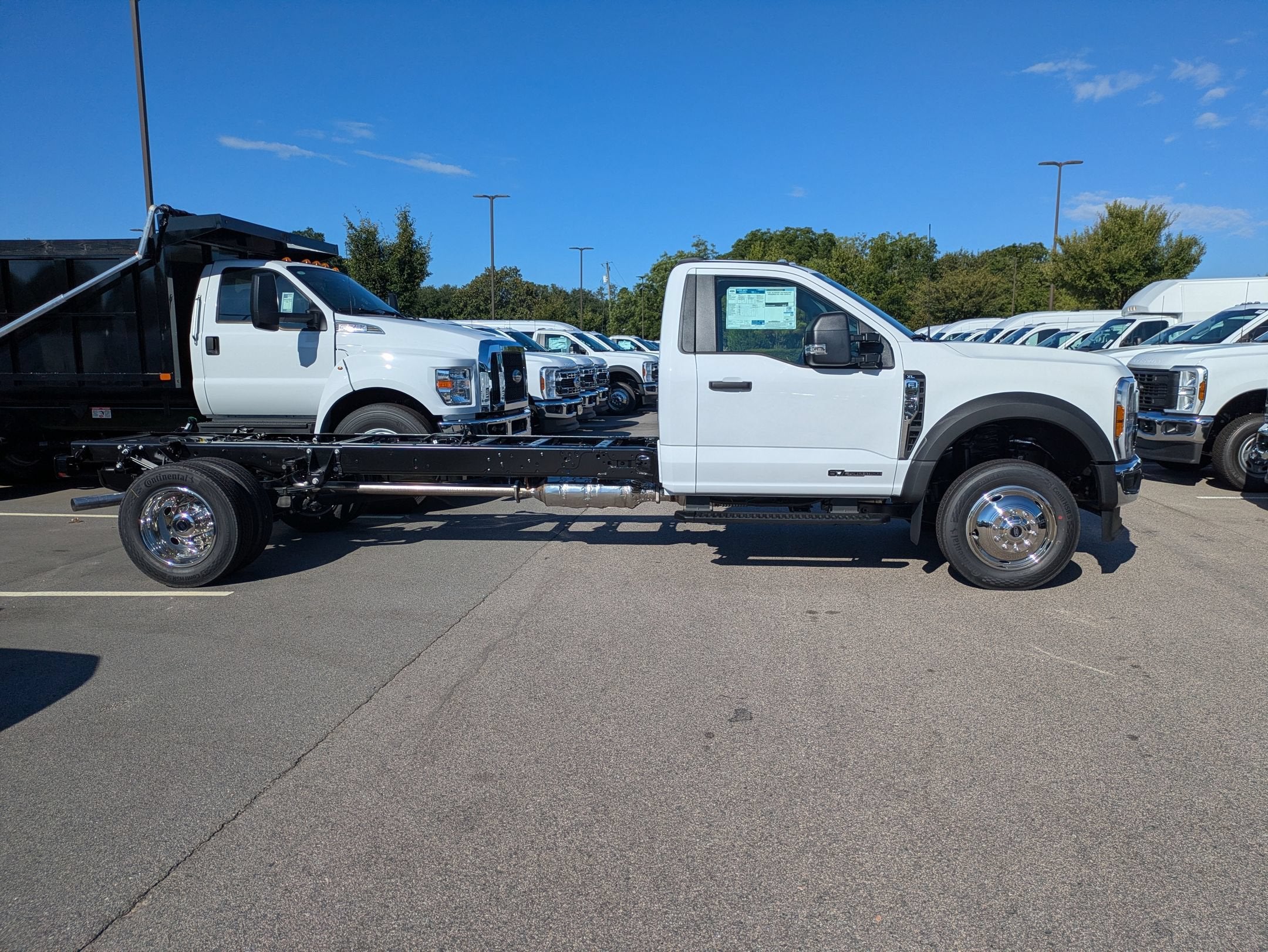 2026 Ford Super Duty F-550 DRW XL