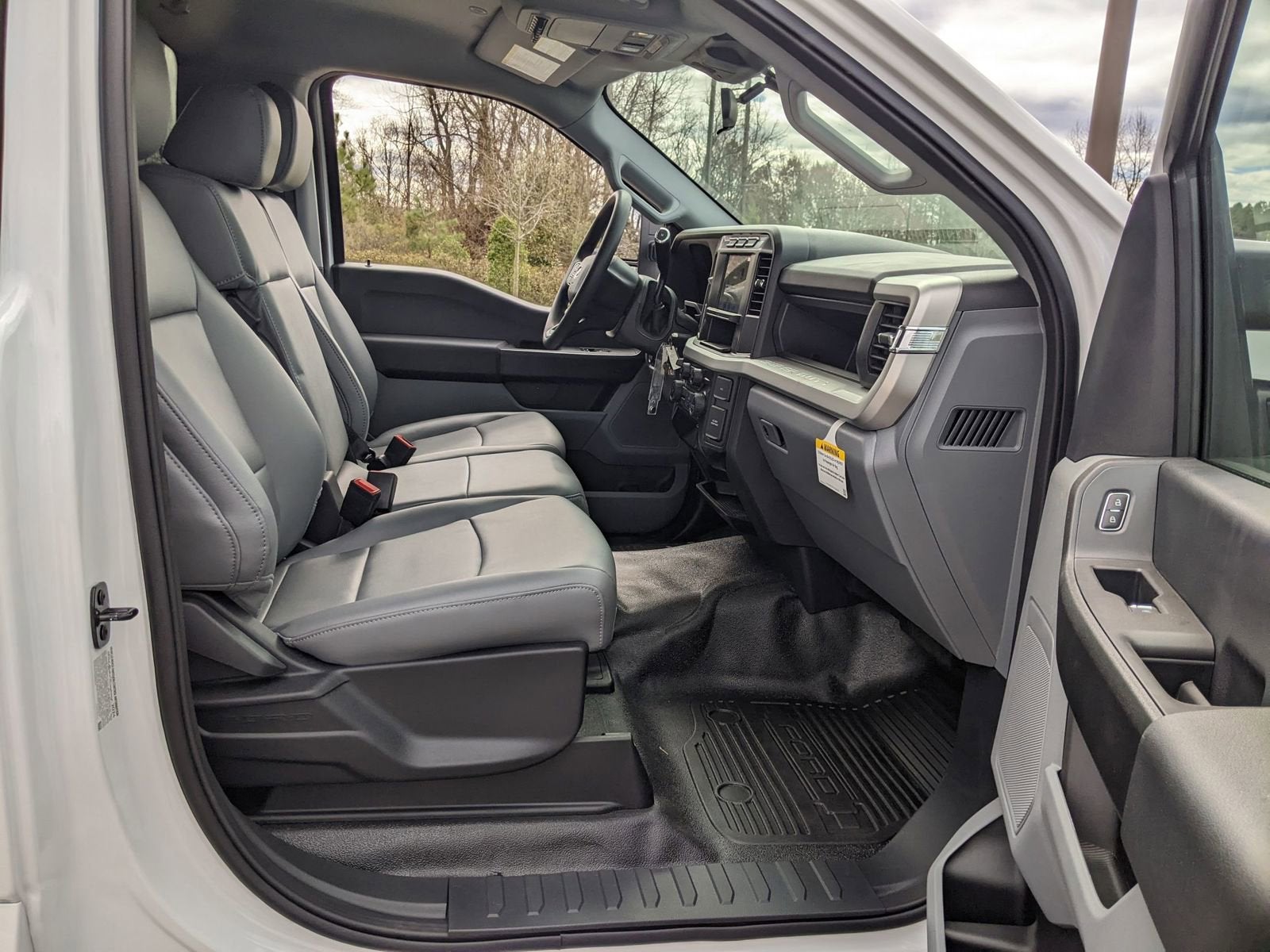 2024 Ford Super Duty F-550 DRW XL