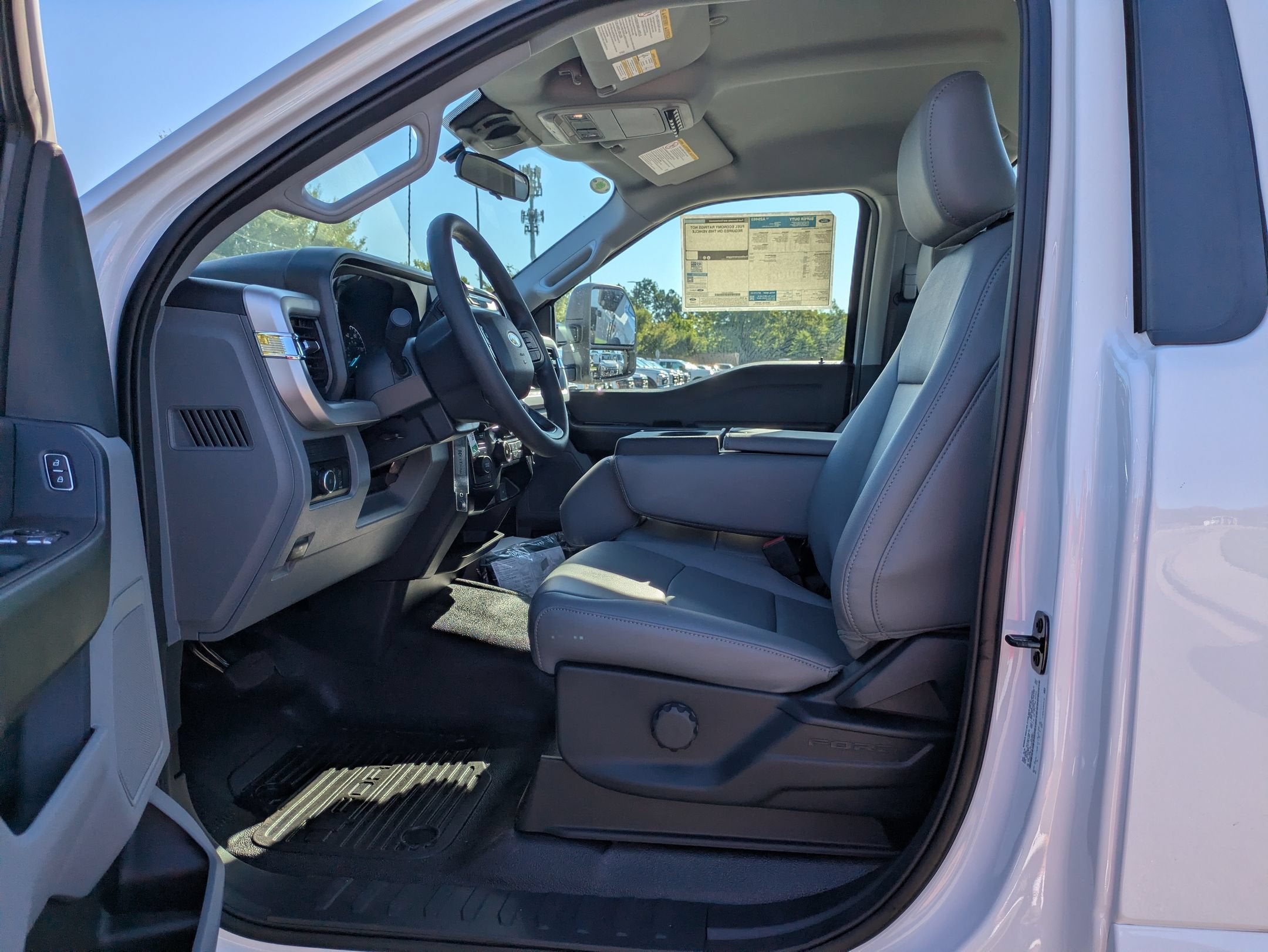 2026 Ford Super Duty F-550 DRW XL