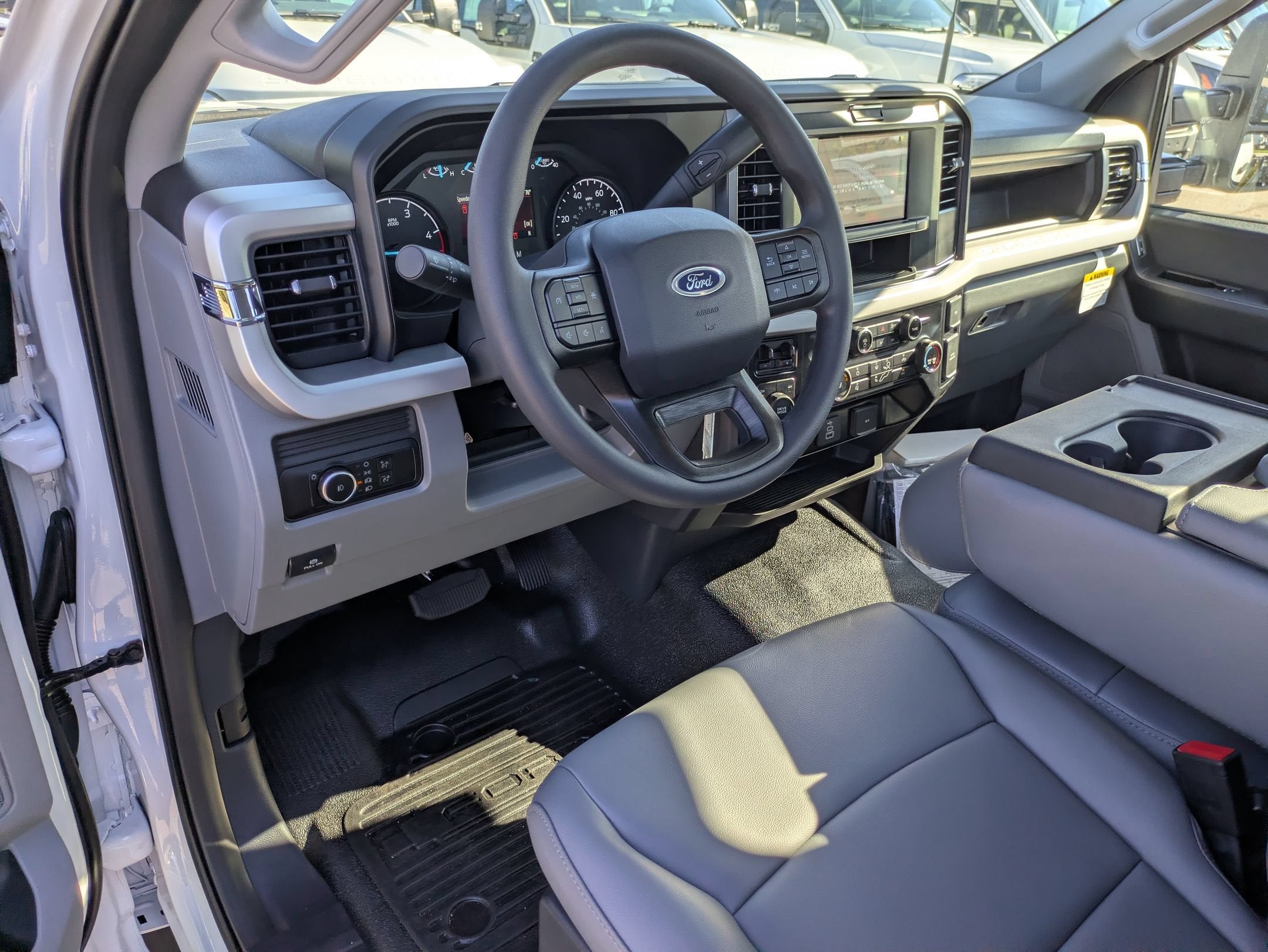 2026 Ford Super Duty F-550 DRW XL
