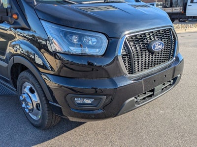 2026 Ford Transit Passenger Wagon XLT