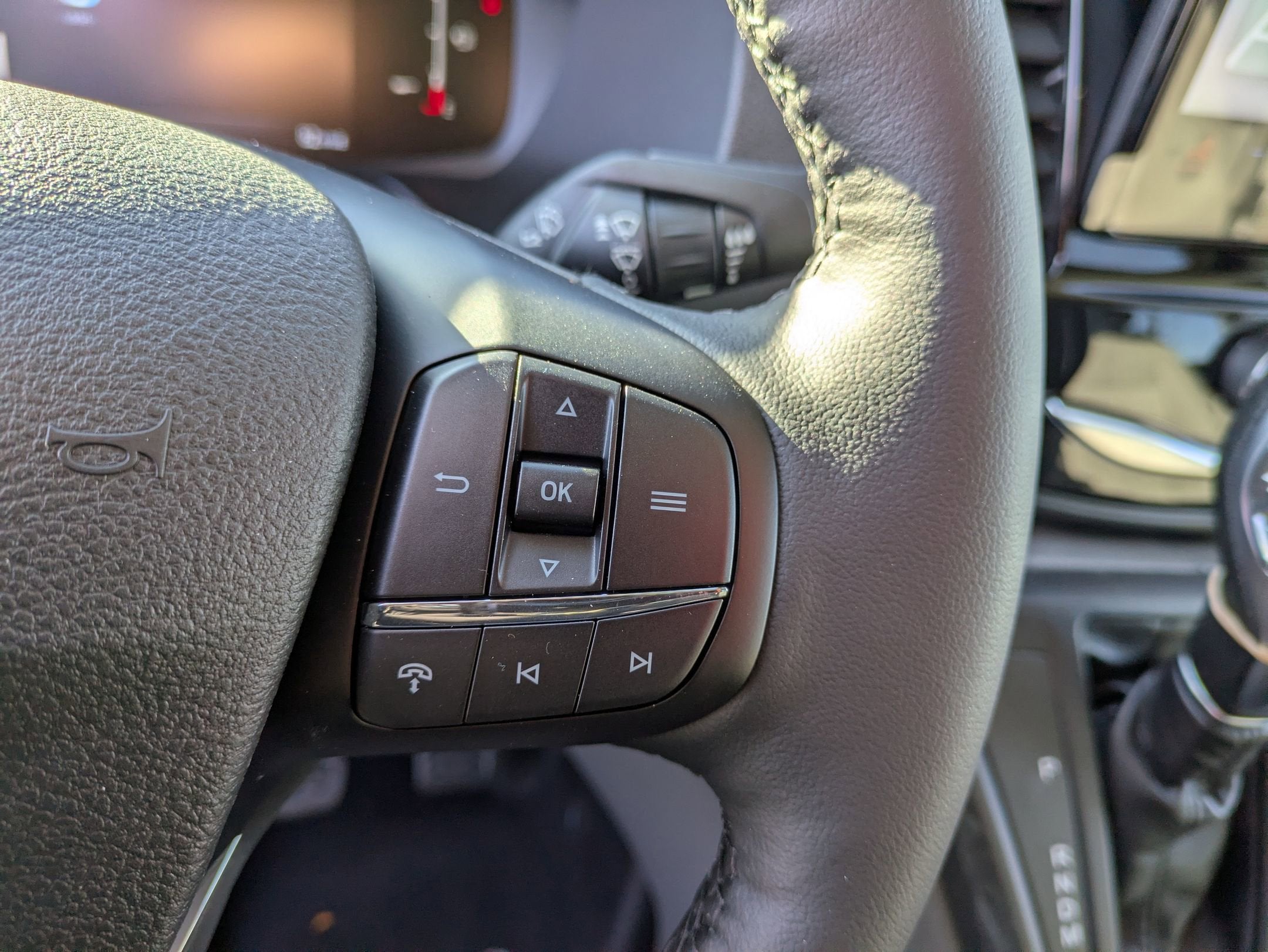 2026 Ford Transit Passenger Wagon XLT