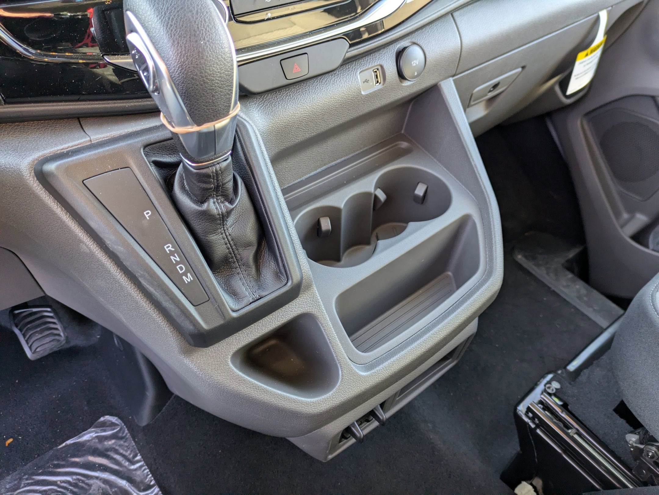 2026 Ford Transit Passenger Wagon XLT