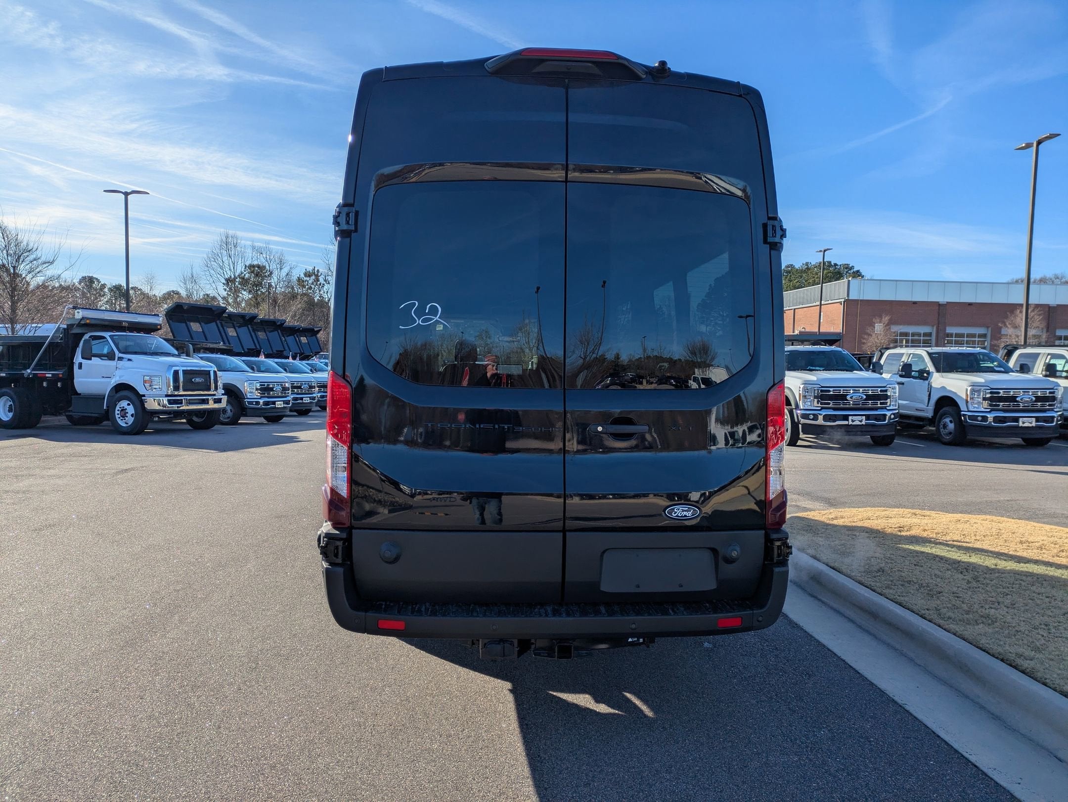 2026 Ford Transit Passenger Wagon XLT