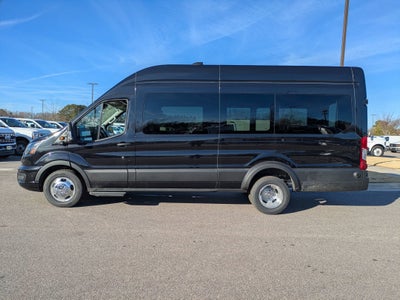 2026 Ford Transit Passenger Wagon XLT