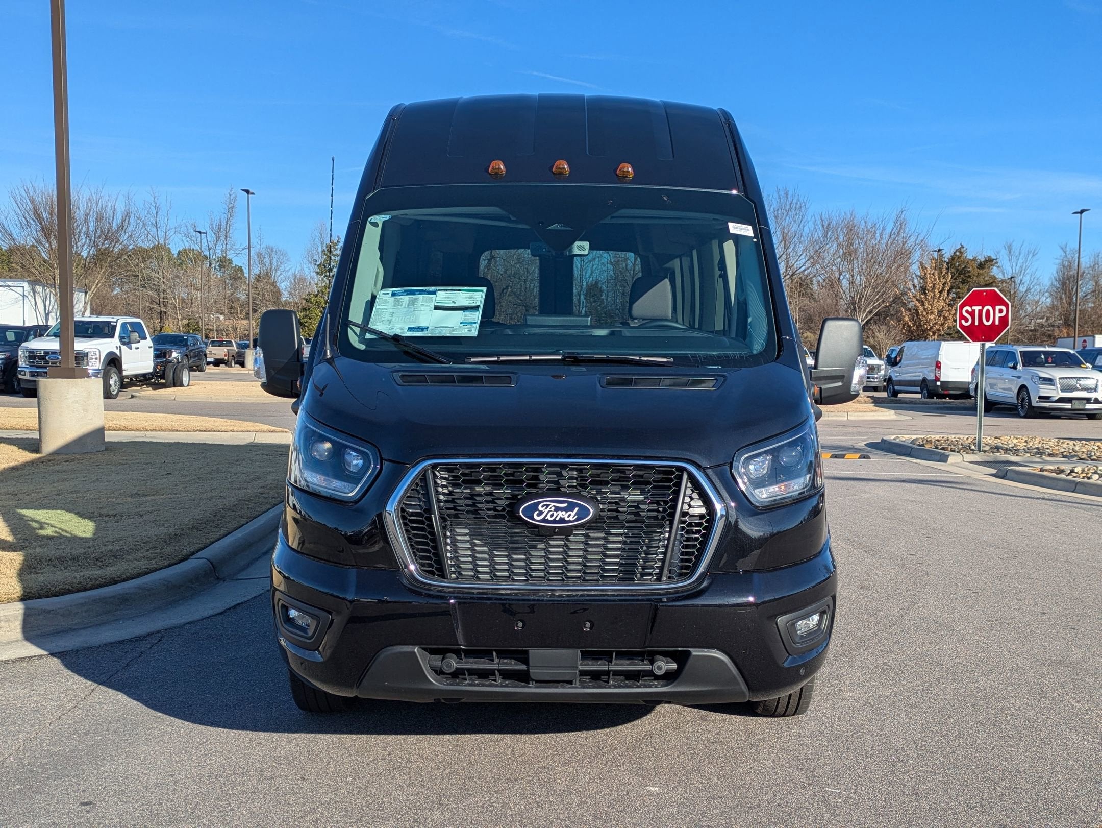 2026 Ford Transit Passenger Wagon XLT