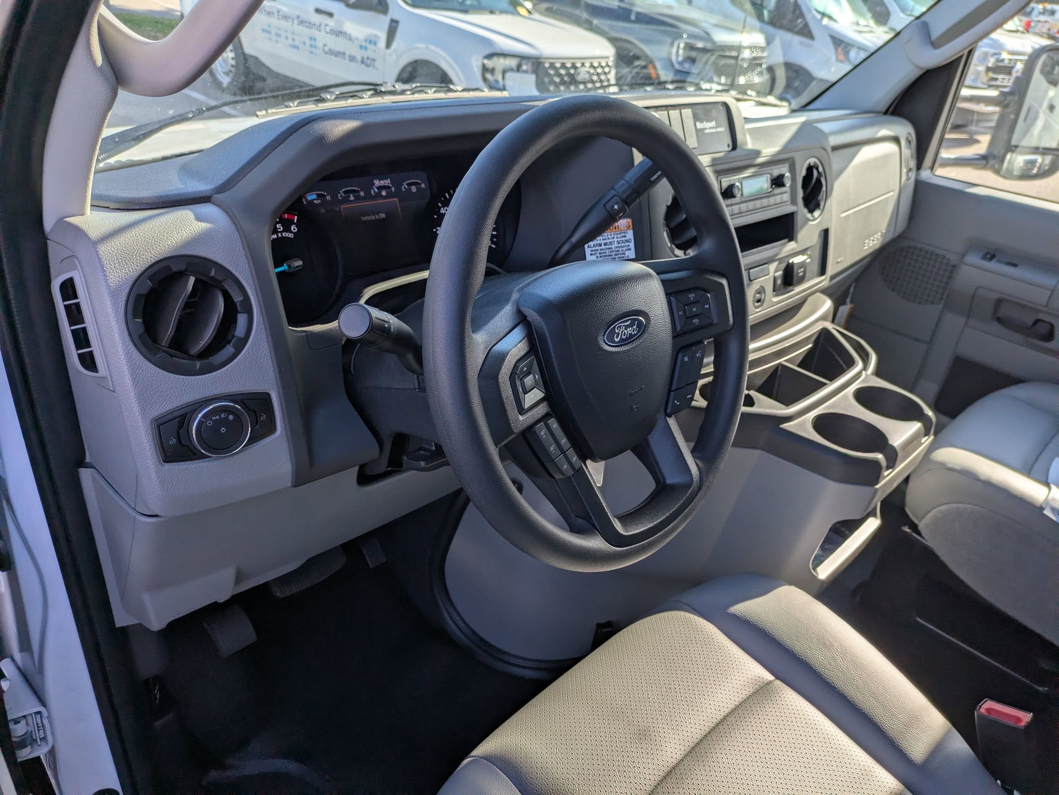 2027 Ford E-Series Cutaway Base