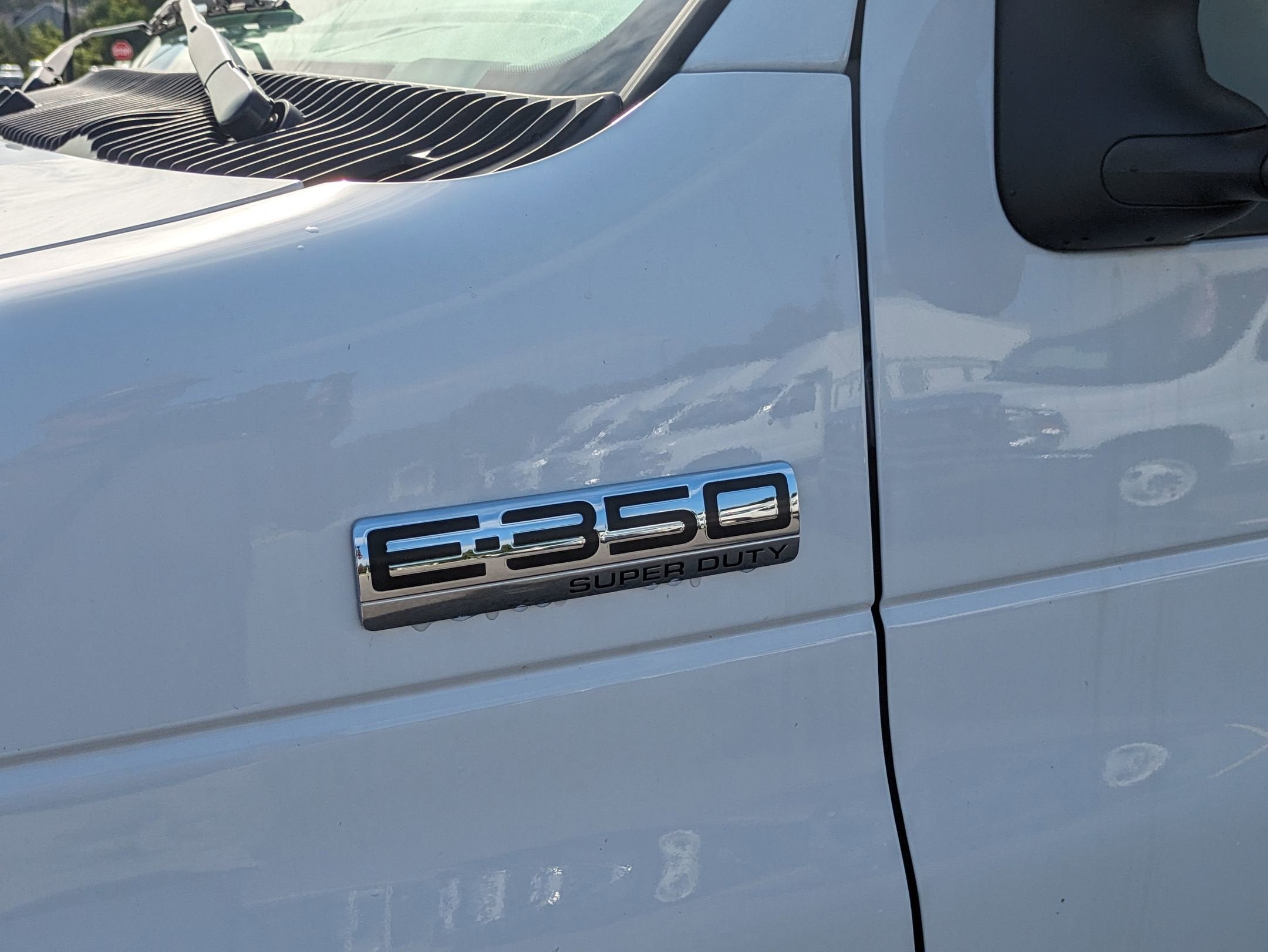 2026 Ford E-Series Cutaway Base