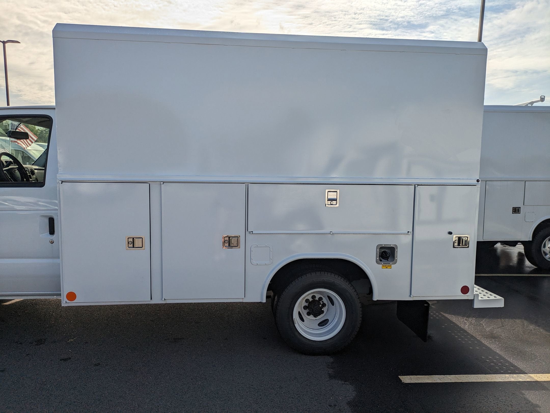 2026 Ford E-Series Cutaway Base