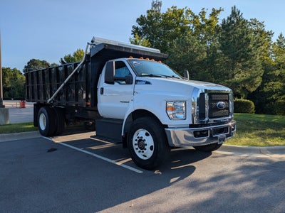2022 Ford F-750SD Base