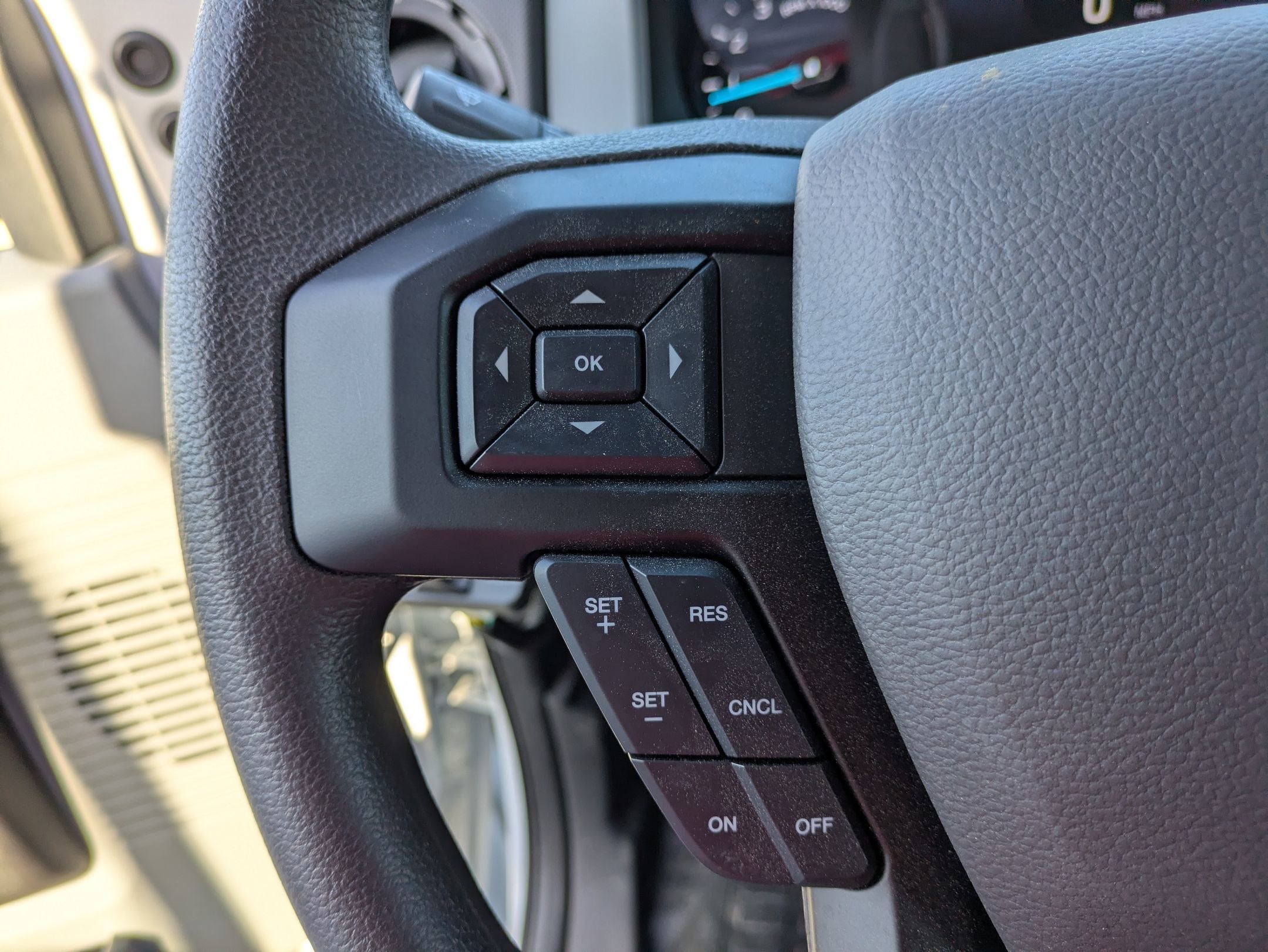 2027 Ford F-750SD Base