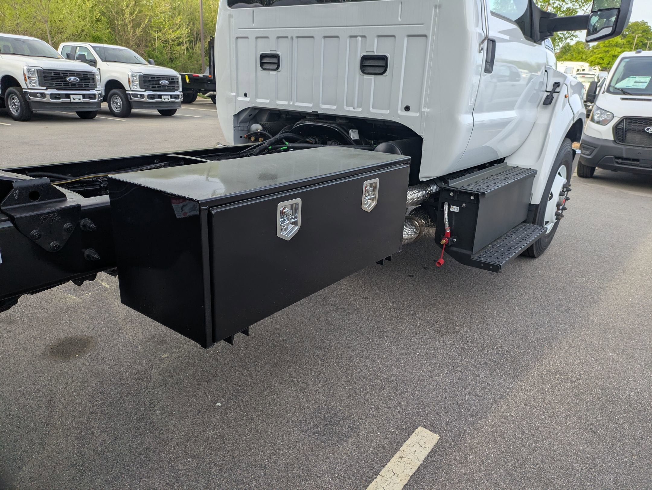 2027 Ford F-750SD Base