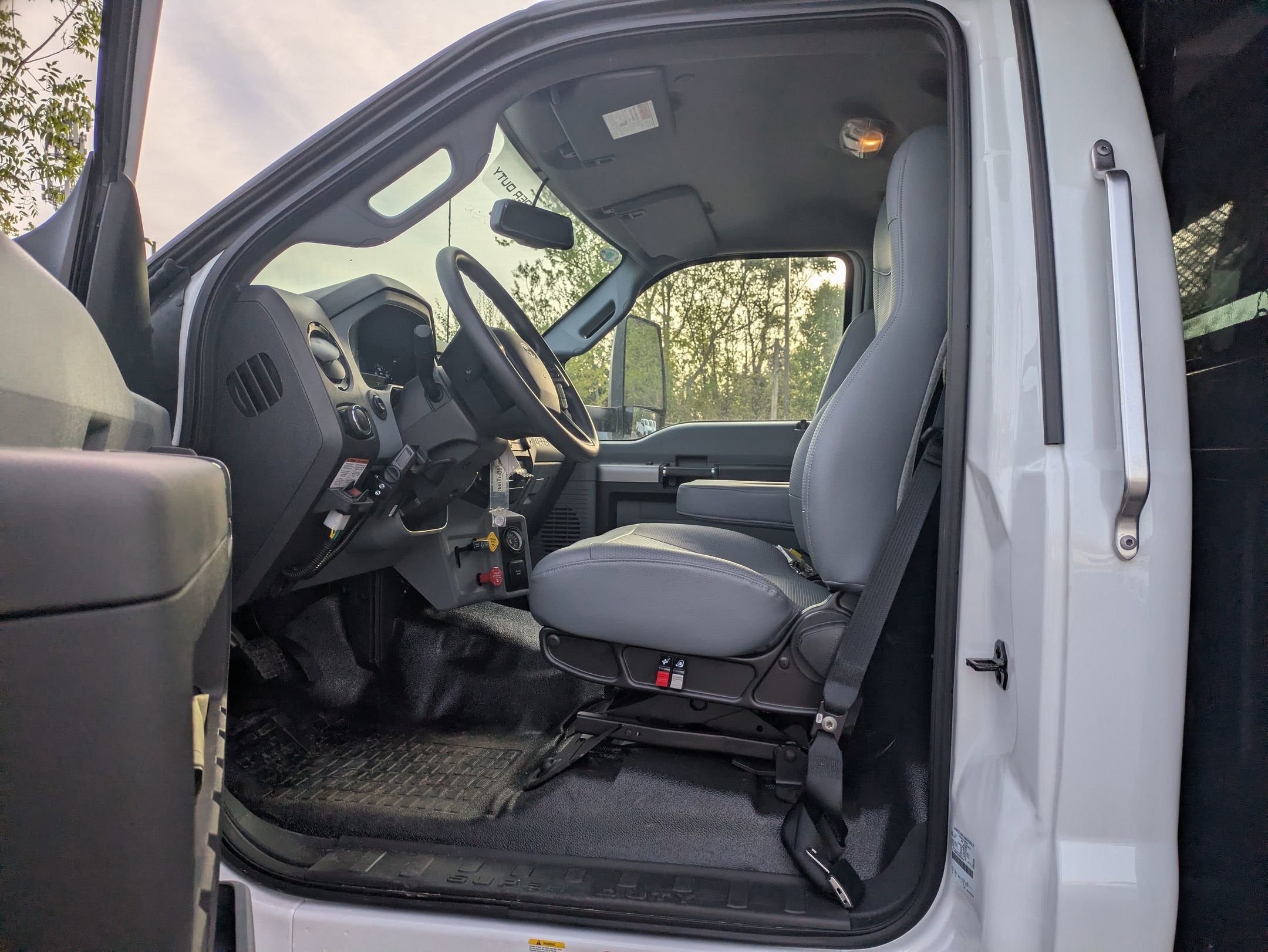 2027 Ford F-750SD Base
