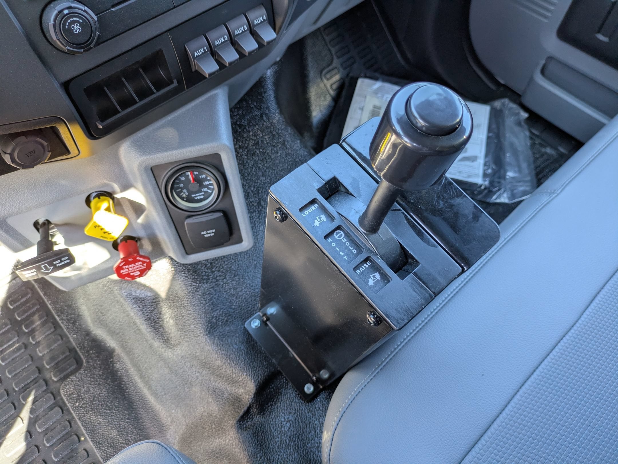 2027 Ford F-750SD Base