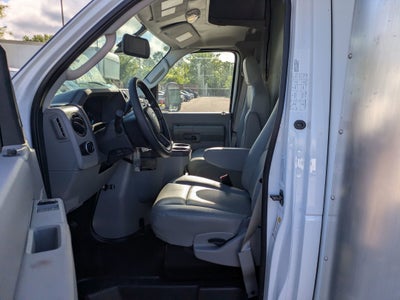 2027 Ford E-Series Cutaway Base