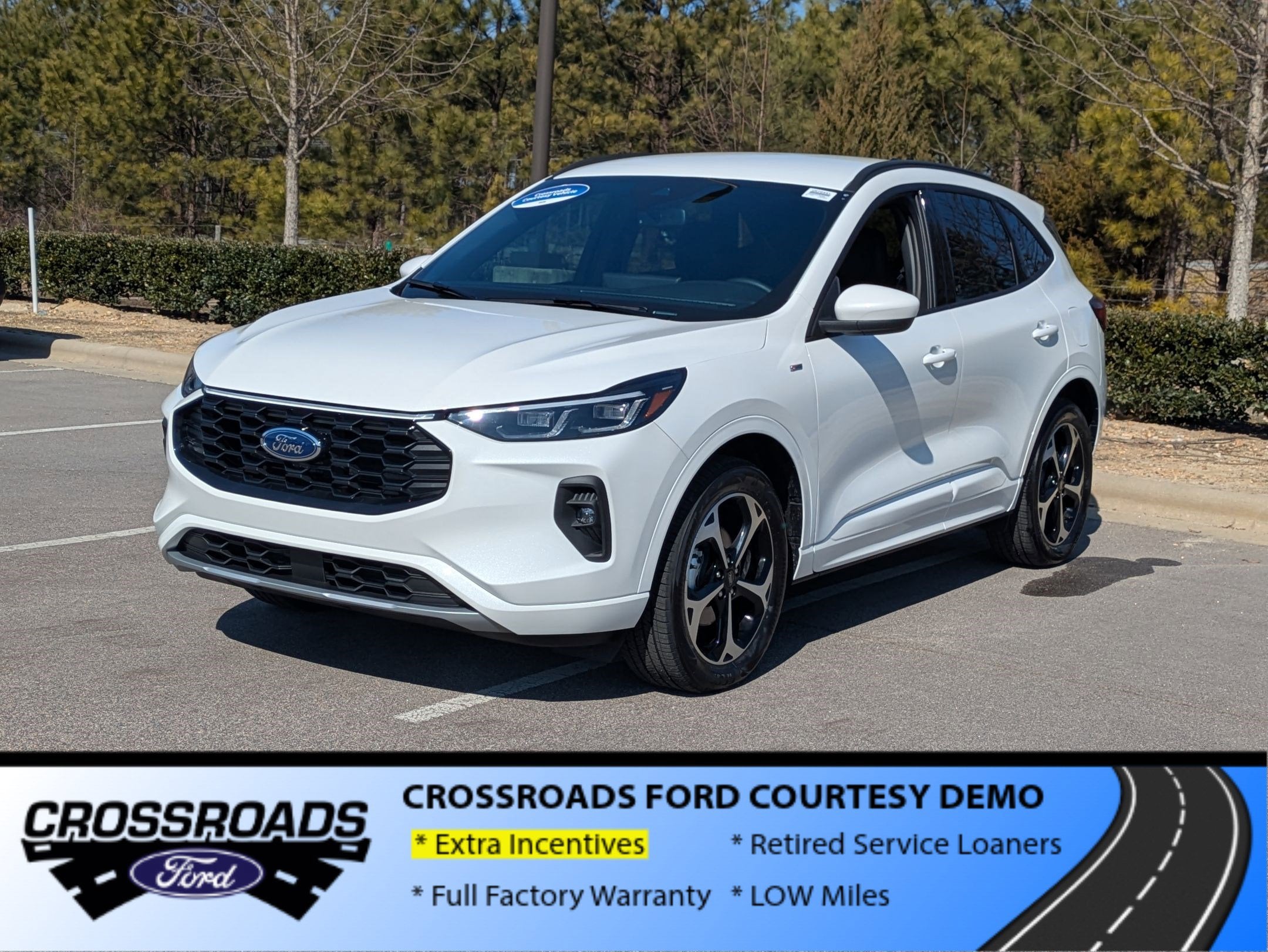 2025 Ford Escape ST-Line Elite - Crossroads Courtesy Demo