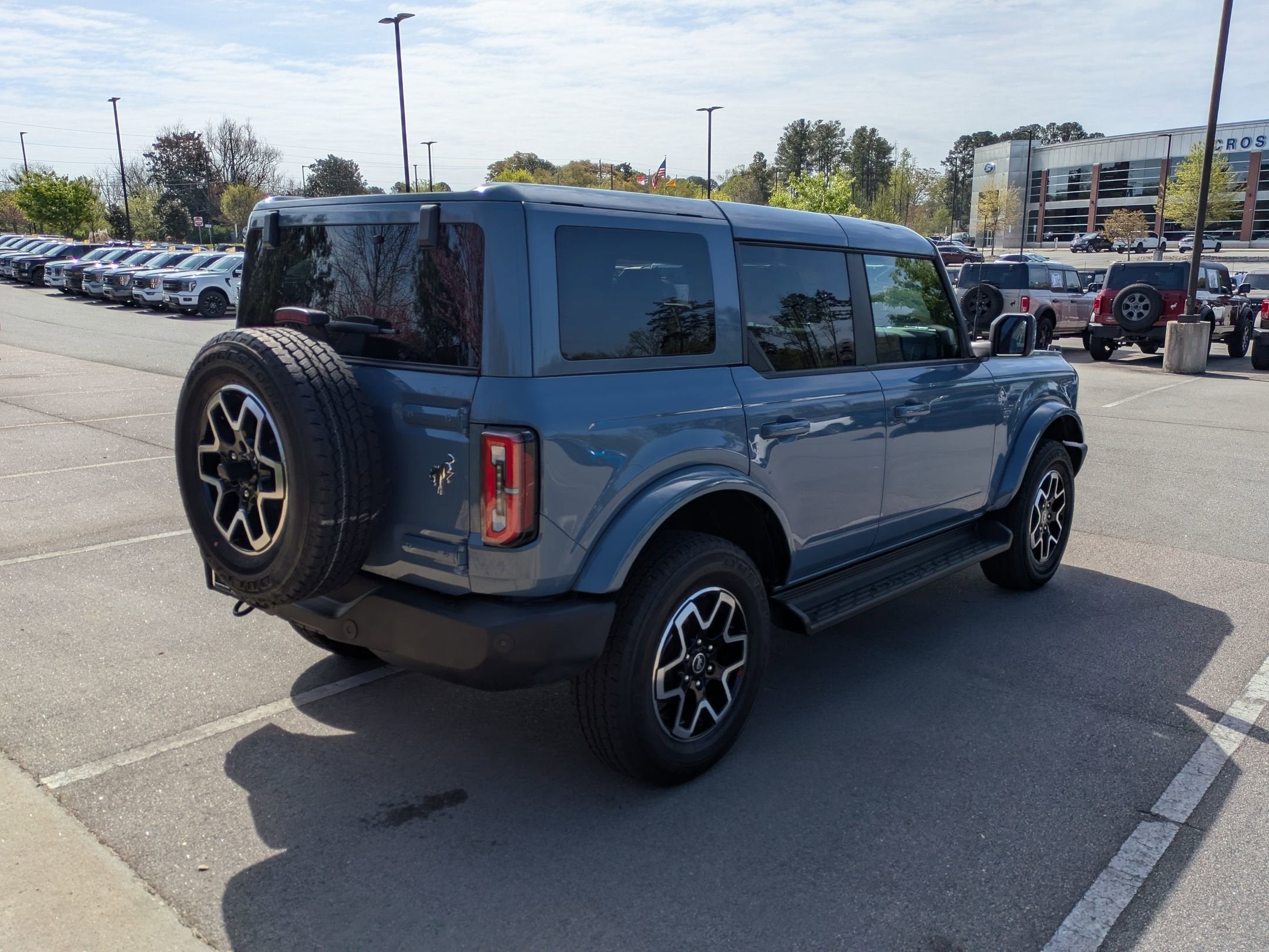 2025 Ford Bronco Outer Banks