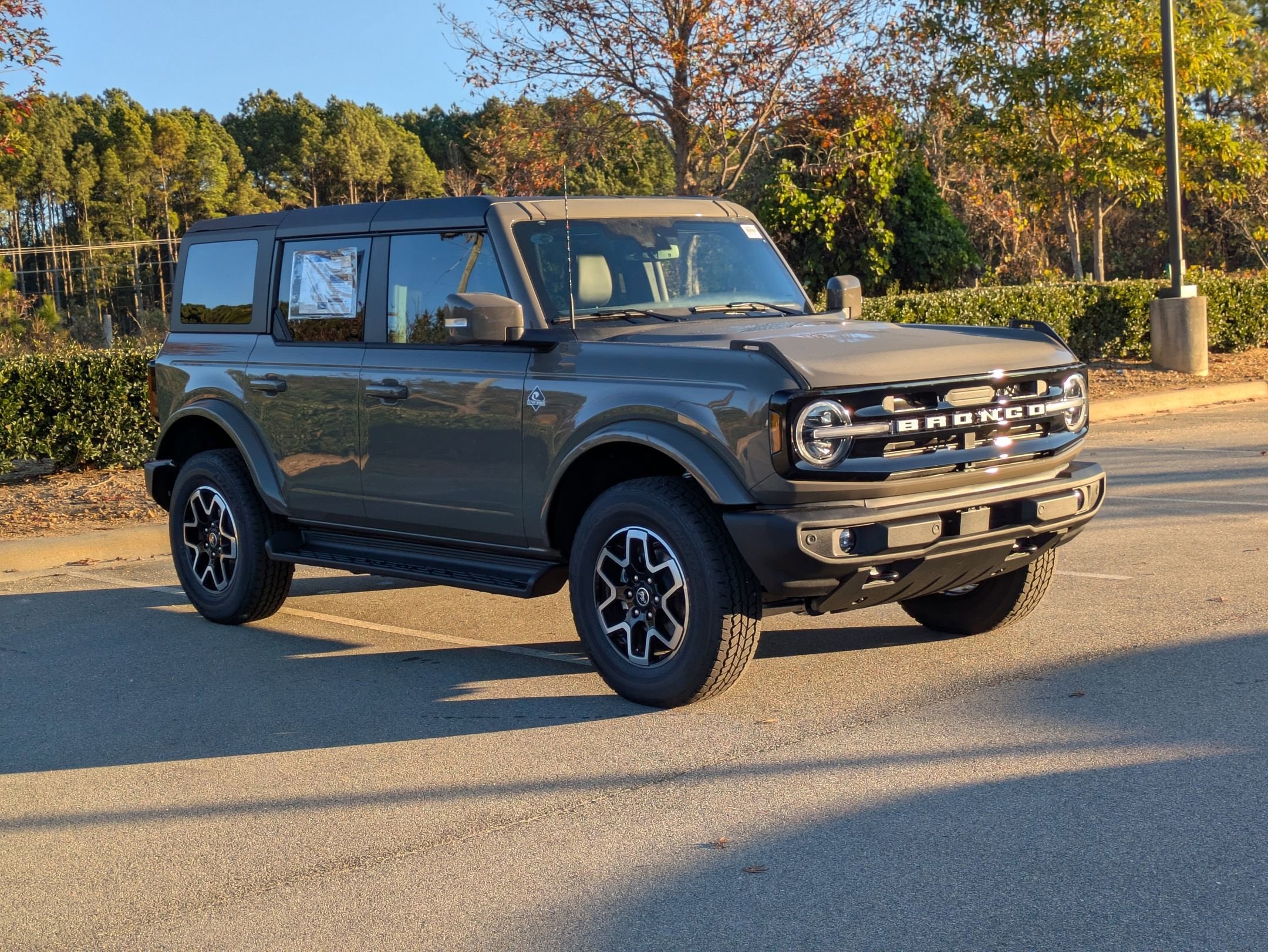 2025 Ford Bronco Outer Banks