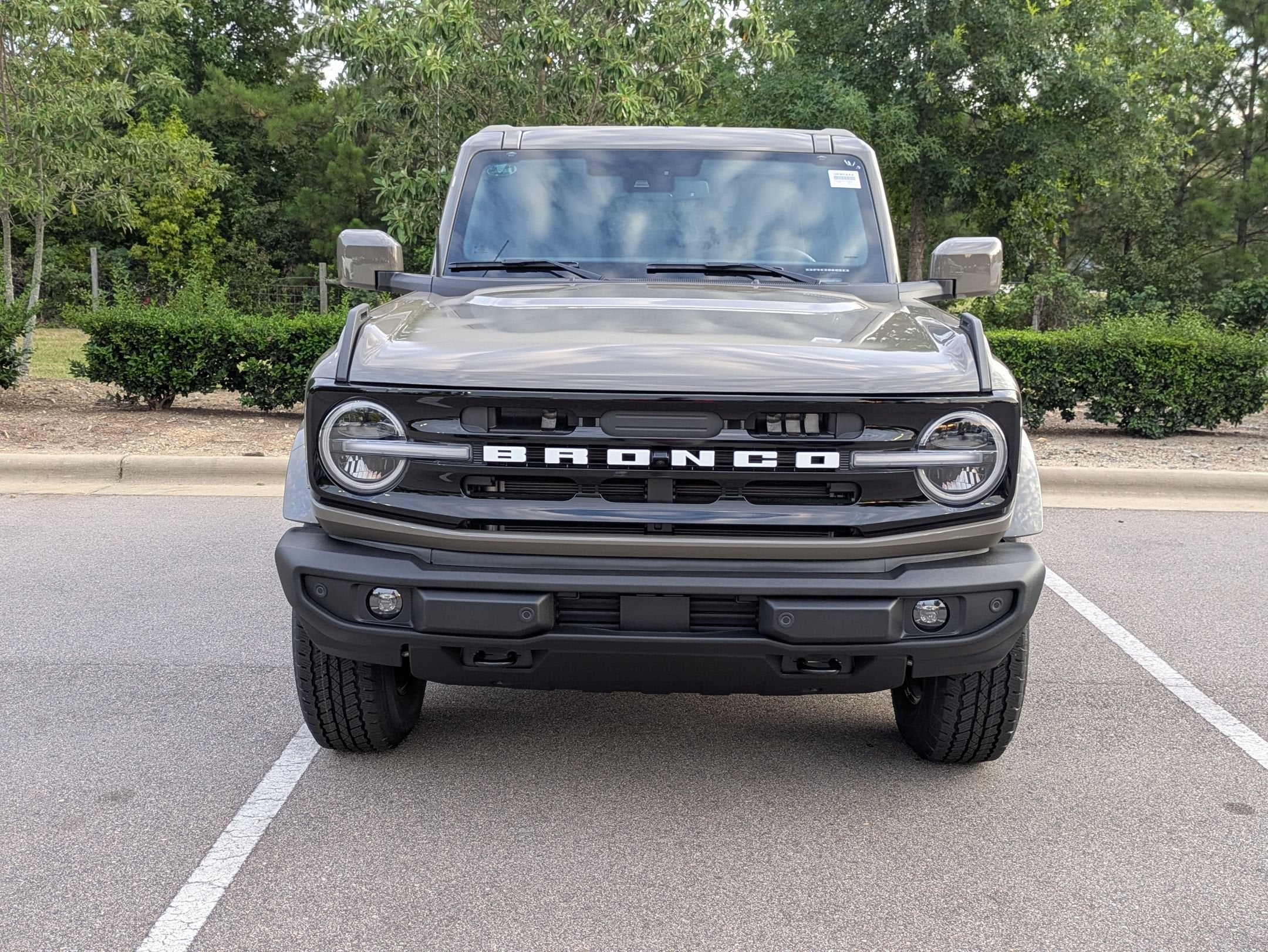 2026 Ford Bronco Outer Banks