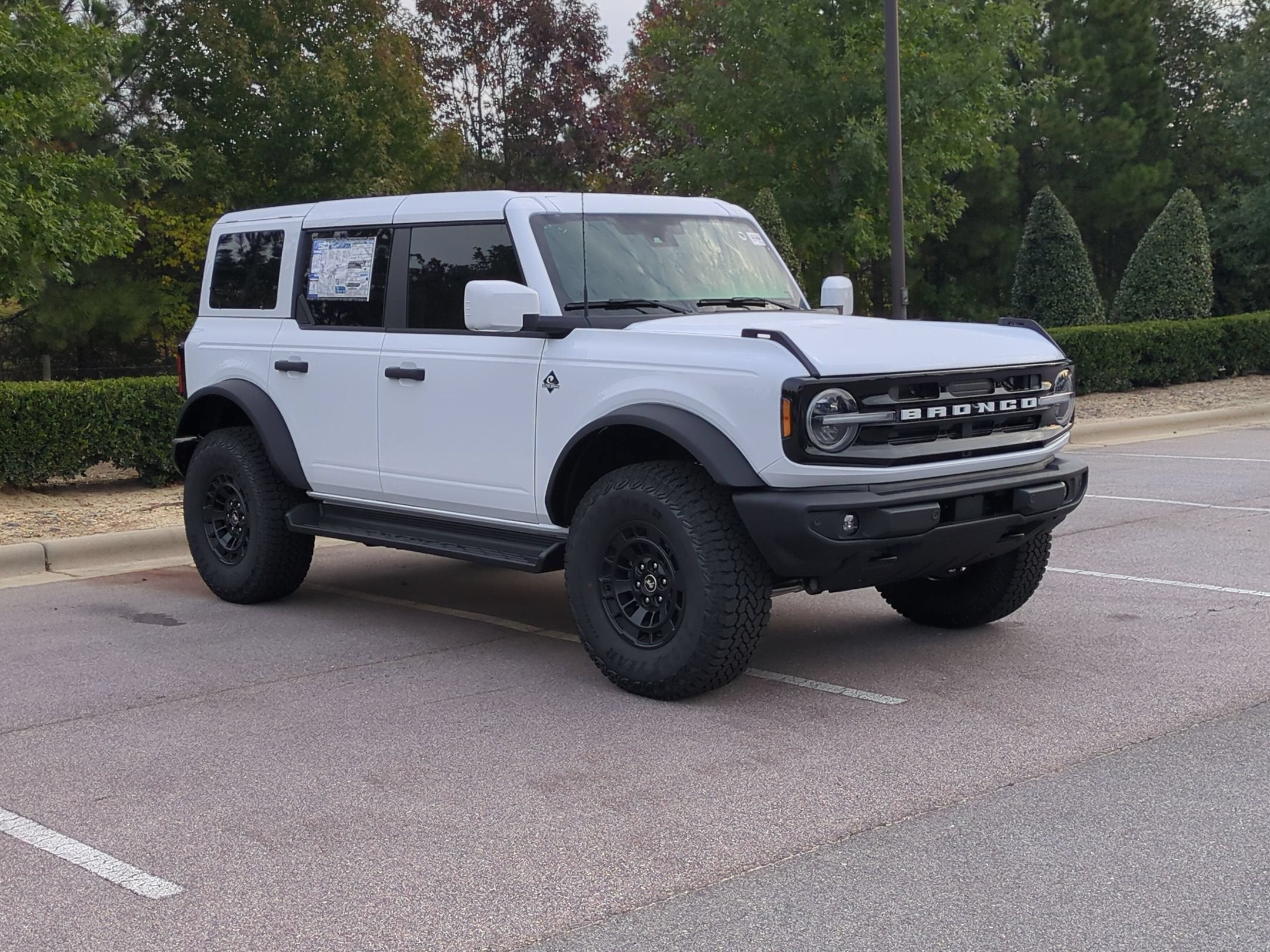 2026 Ford Bronco Outer Banks