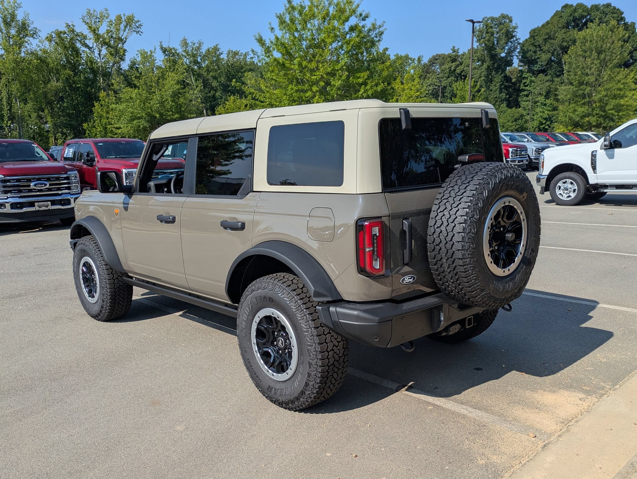 2026 Ford Bronco Badlands