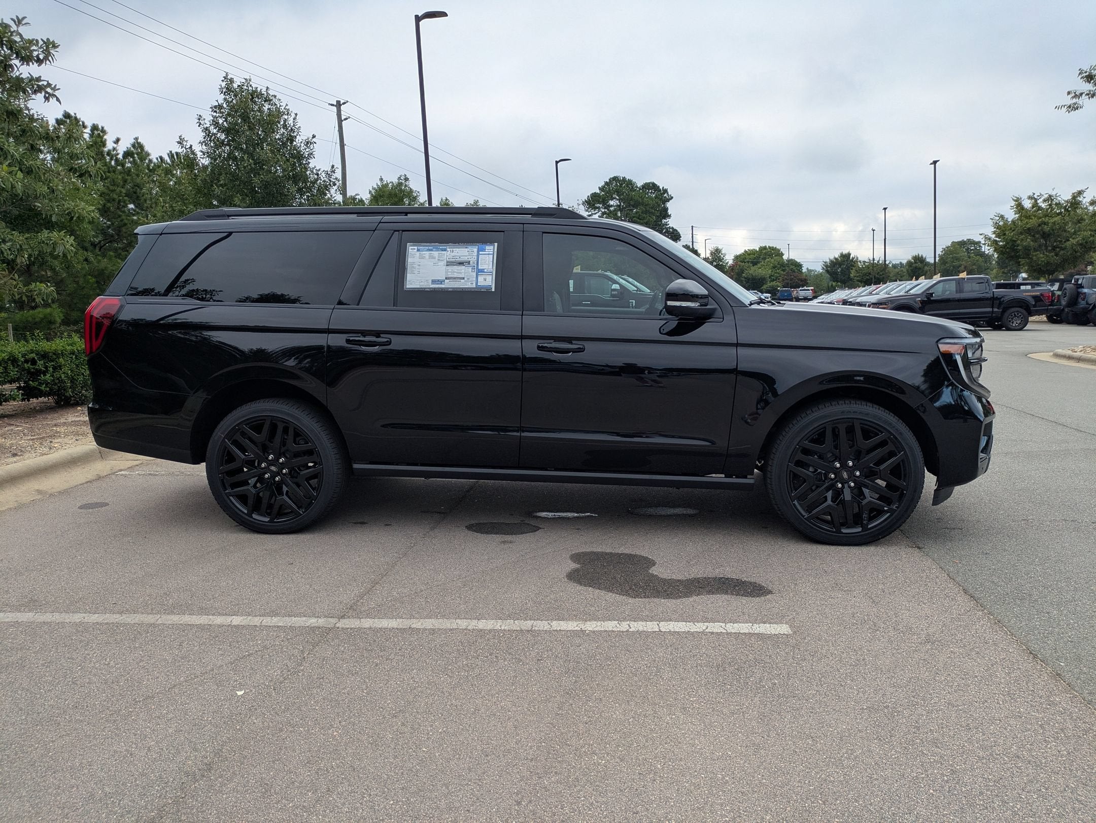 2027 Ford Expedition Max Platinum