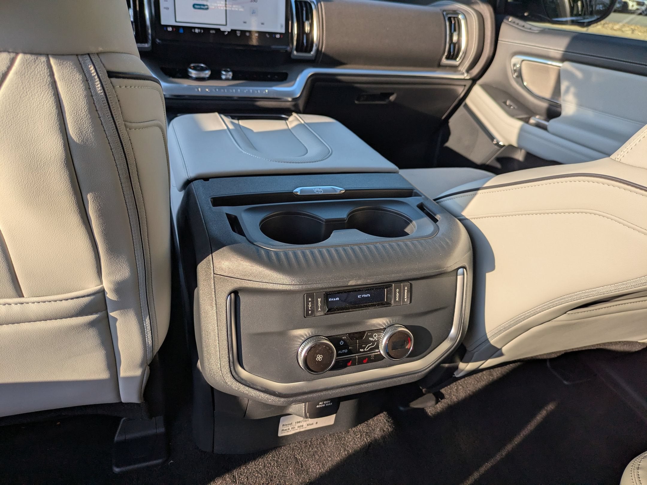 2027 Ford Expedition Max Platinum