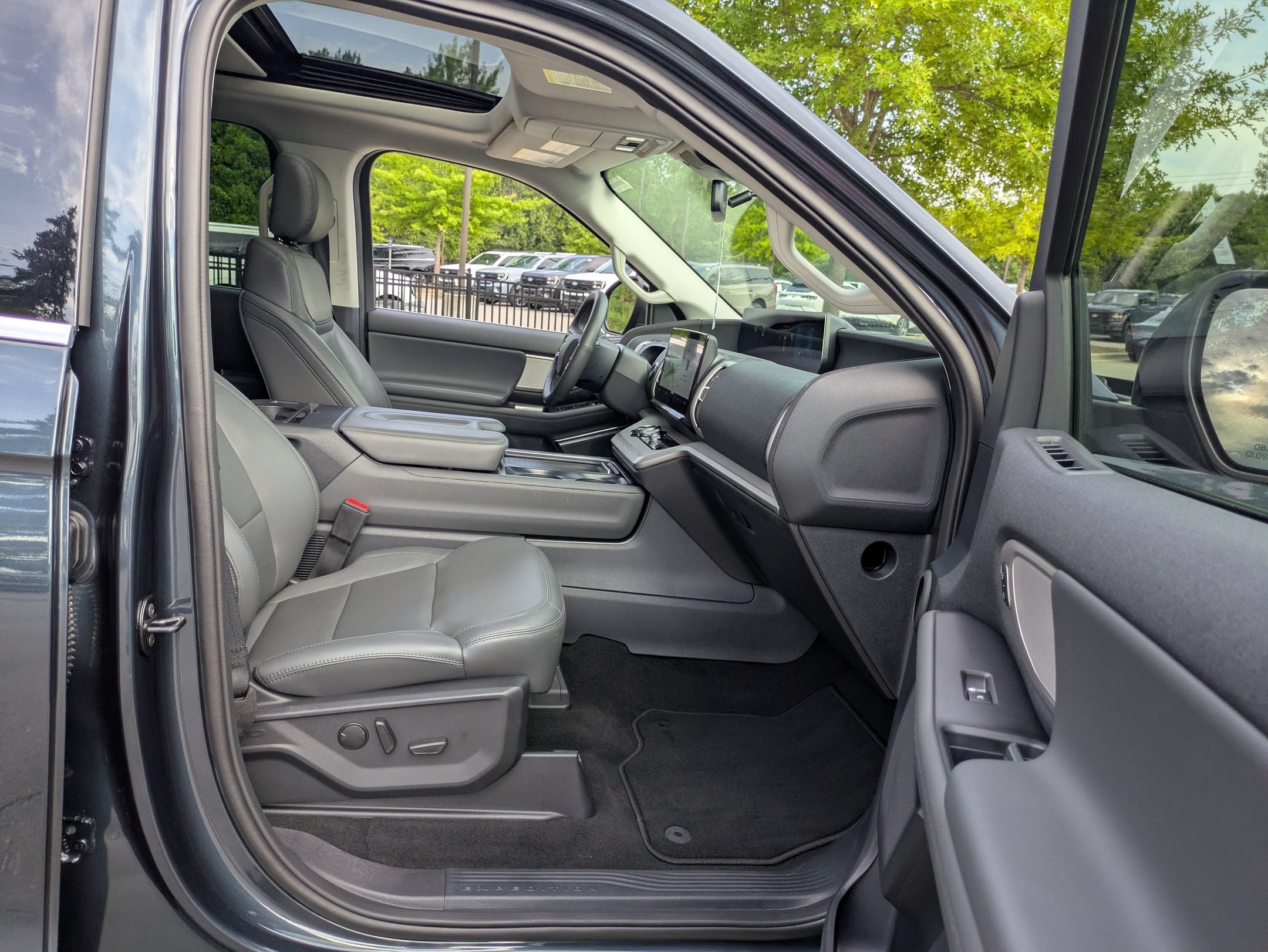2026 Ford Expedition Active - Crossroads Courtesy Demo