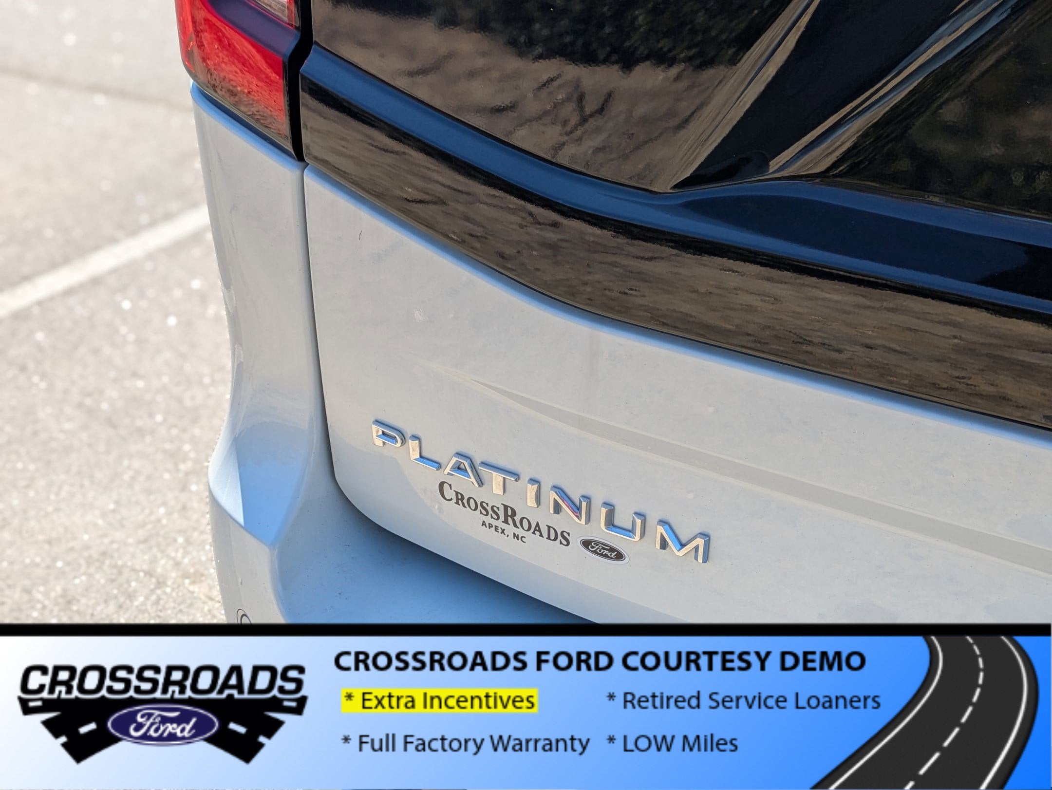 2025 Ford Expedition Platinum - Crossroads Courtesy Demo