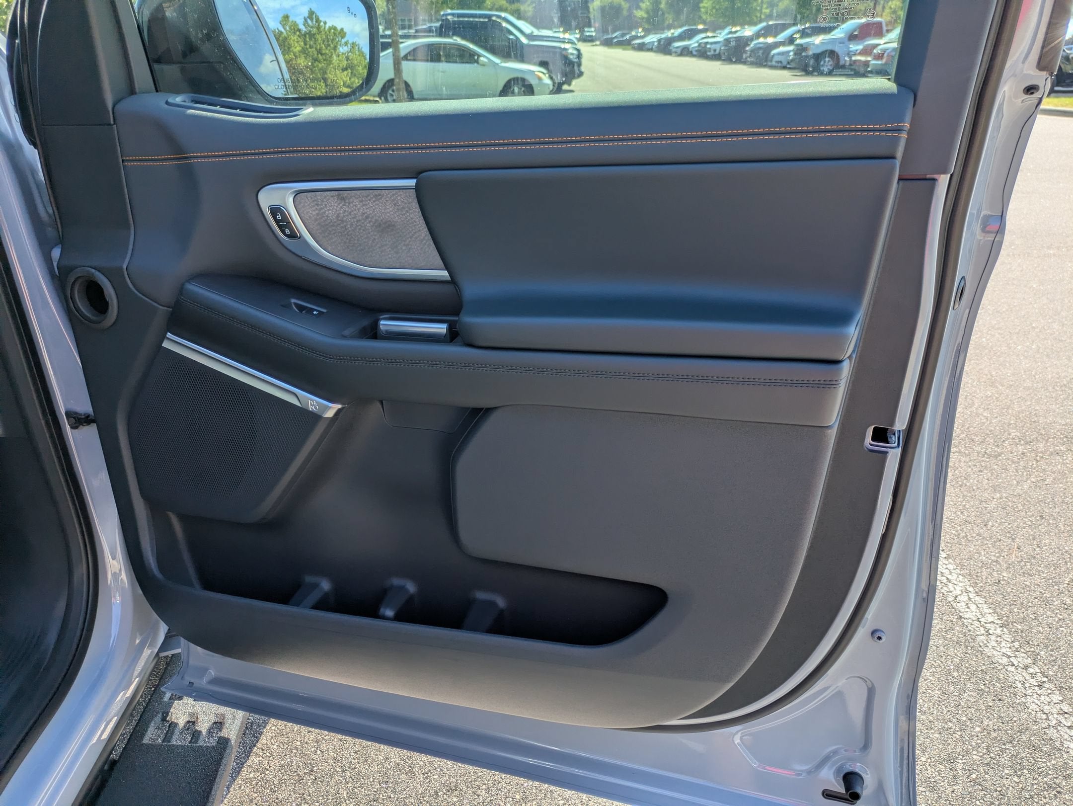 2027 Ford Expedition Tremor