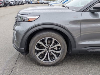 2024 Ford Explorer ST-Line
