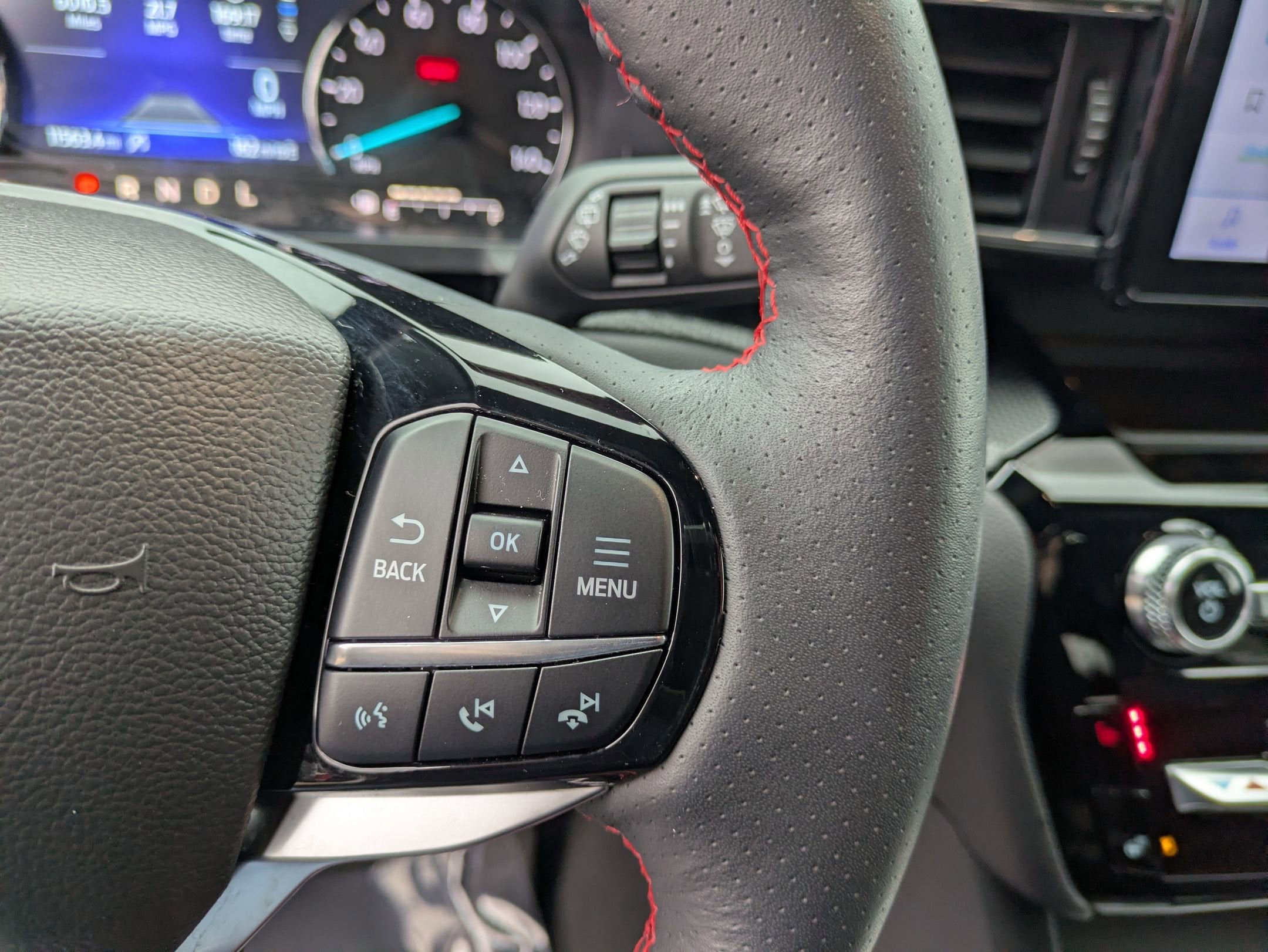 2024 Ford Explorer ST-Line