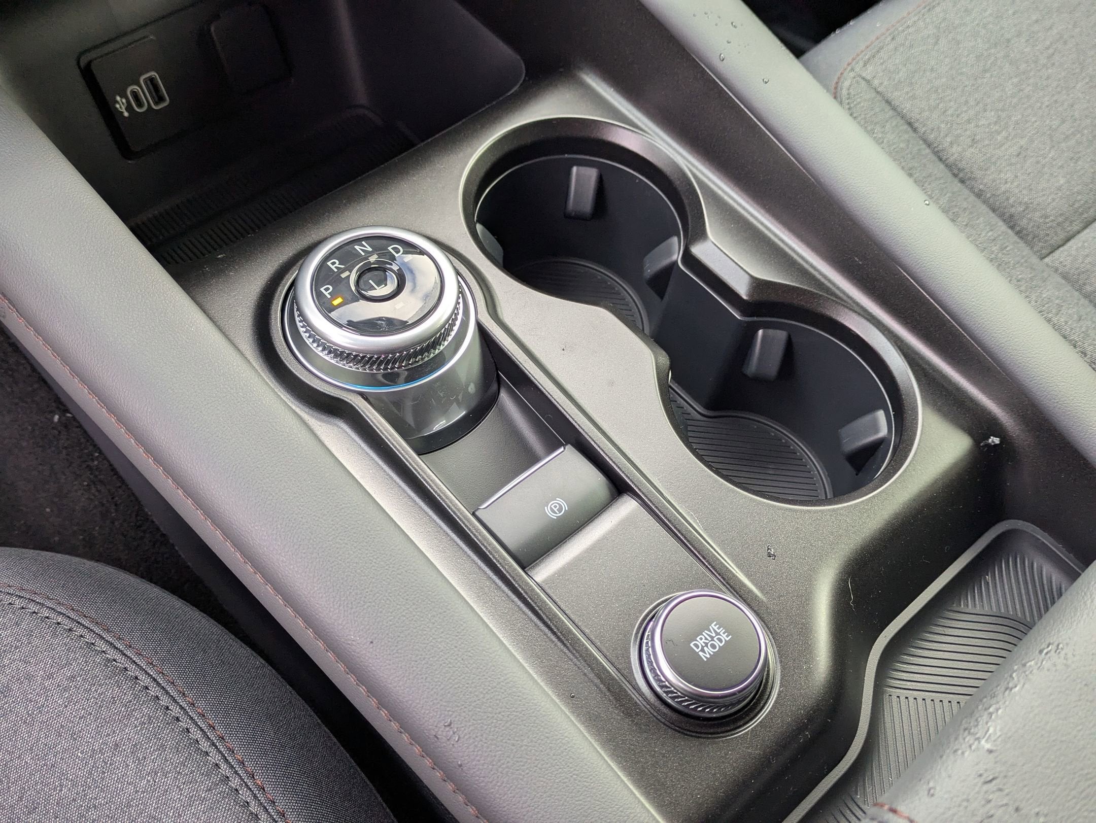 2026 Ford Explorer Active w/100A Pkg