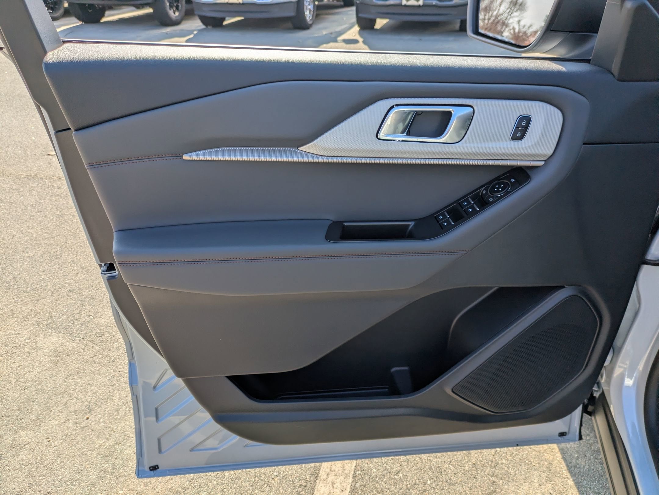 2026 Ford Explorer Active w/100A Pkg