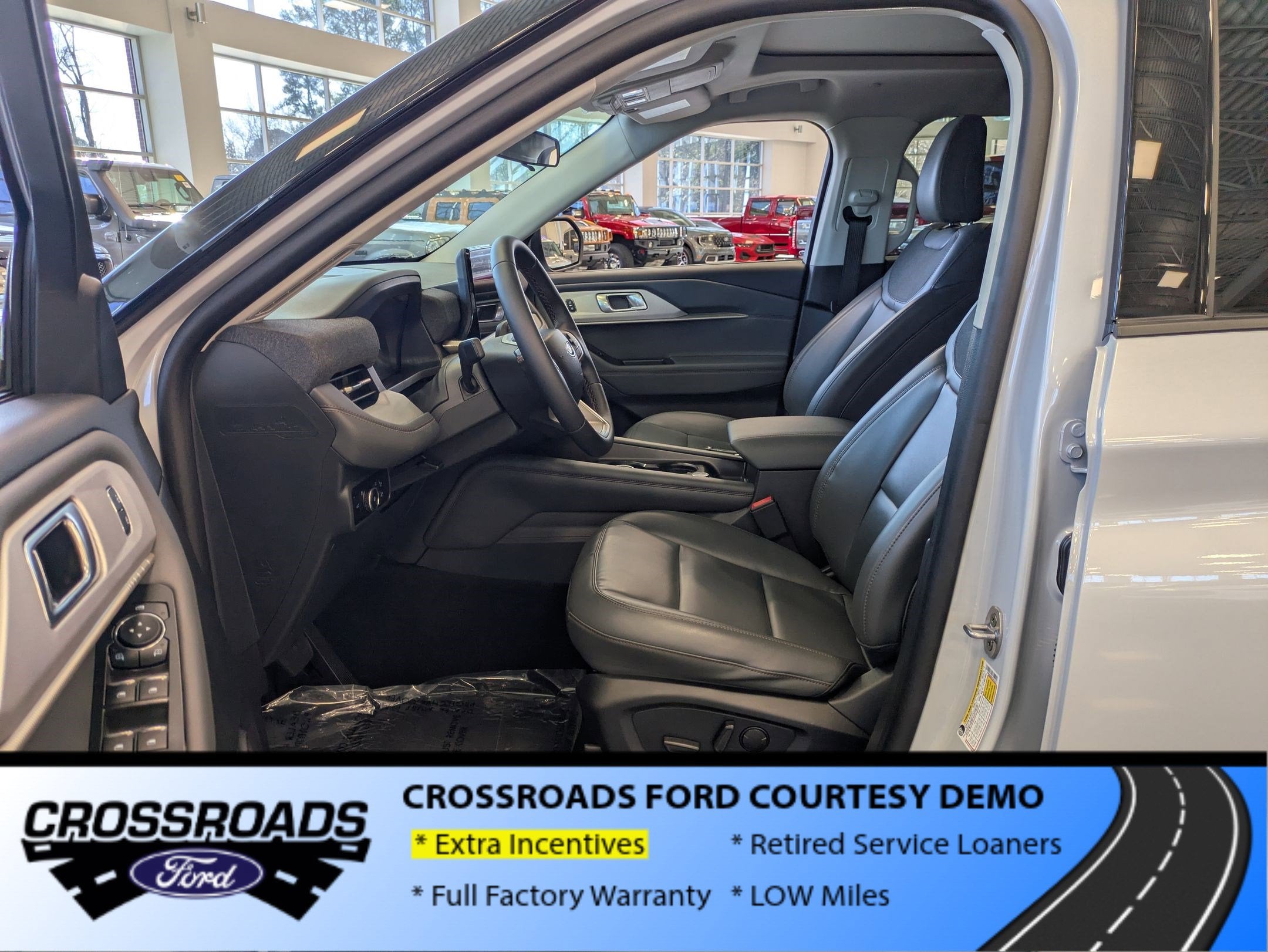 2026 Ford Explorer Active w/200A Pkg - Crossroads Courtesy Demo