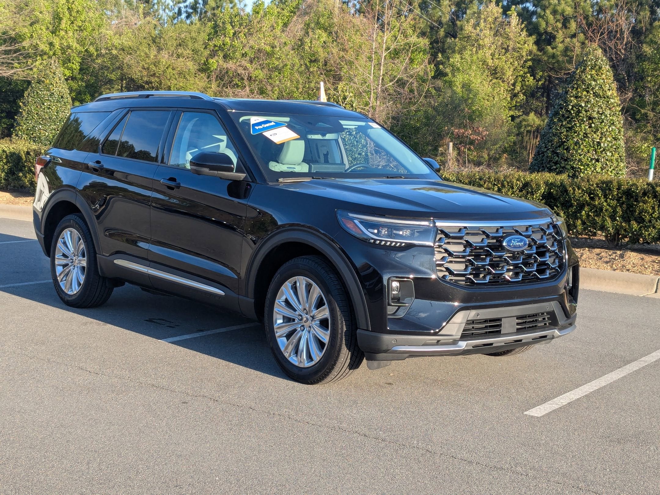 2025 Ford Explorer Platinum