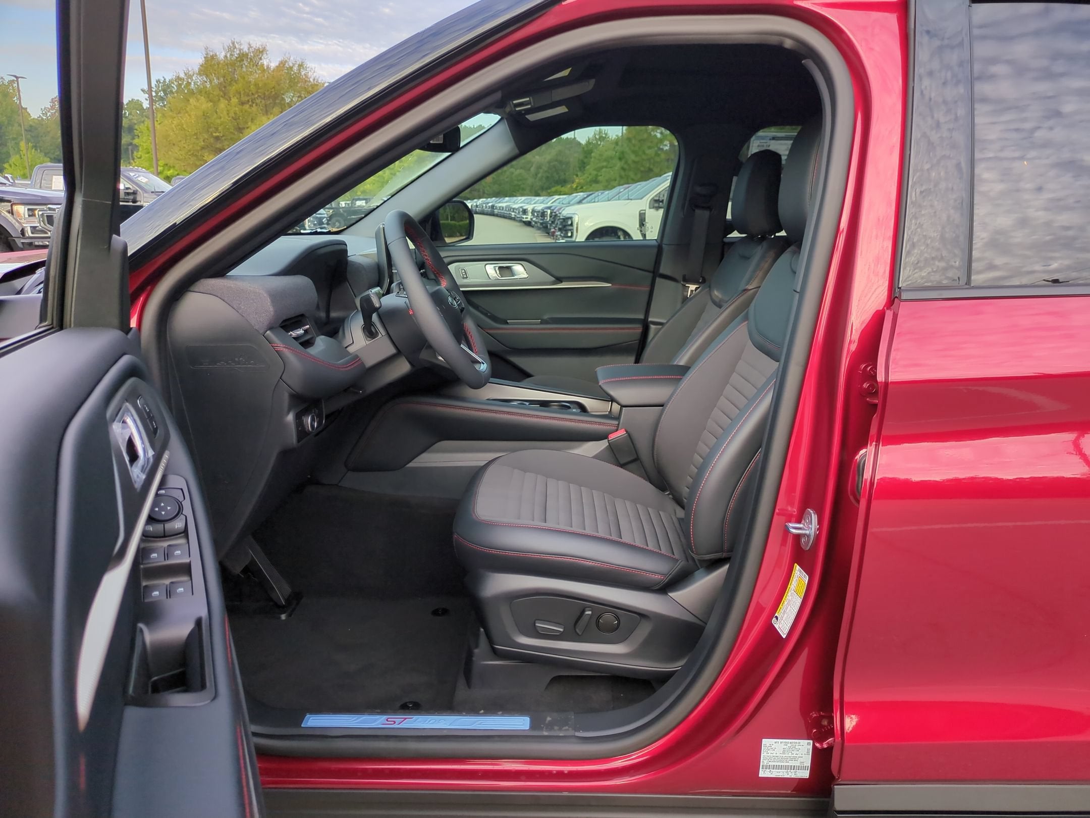 2027 Ford Explorer ST-Line