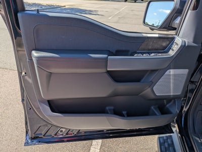2023 Ford F-150 Lightning LARIAT