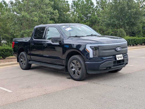 2025 Ford F-150 Lightning Flash