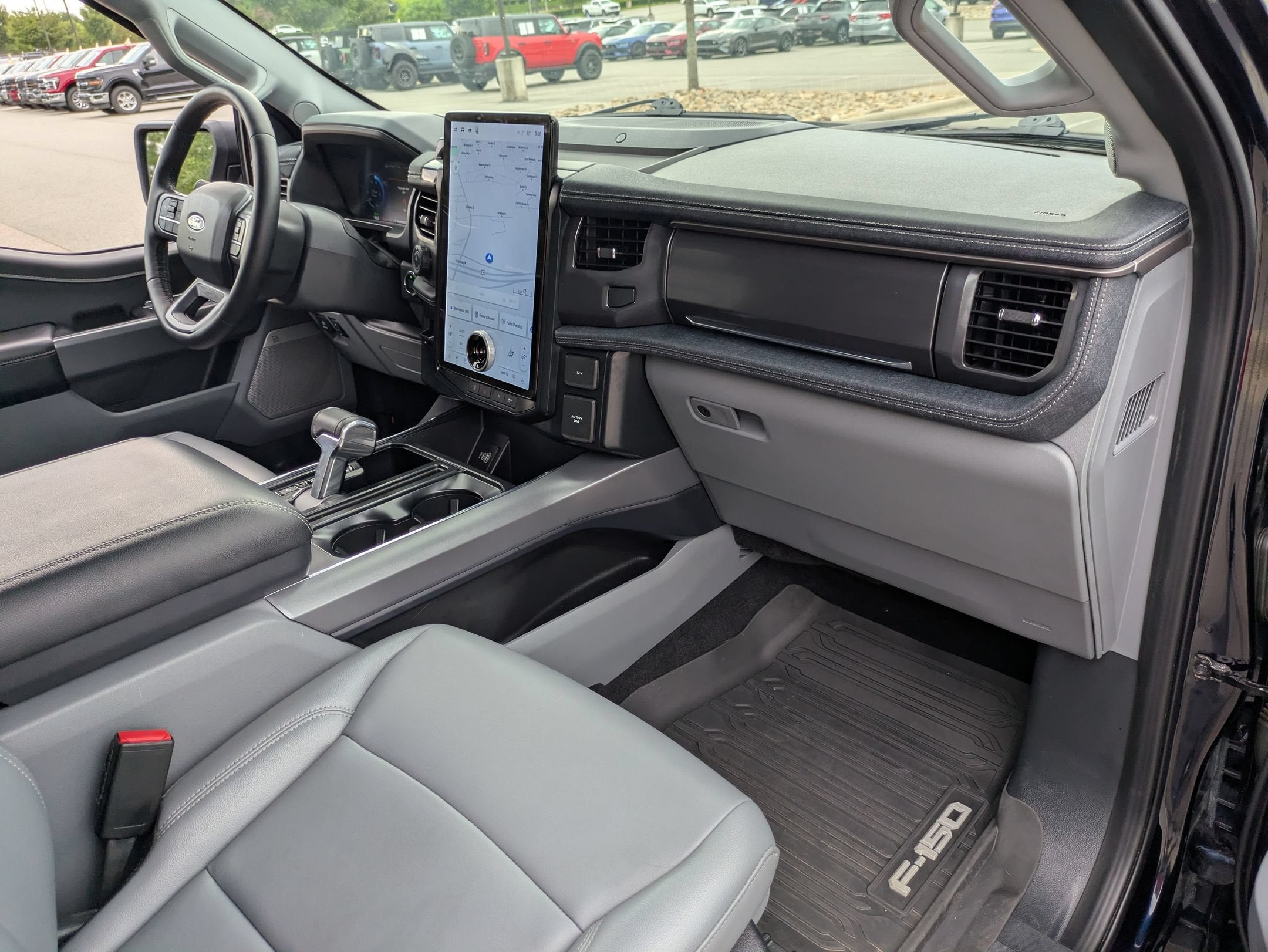 2025 Ford F-150 Lightning Flash