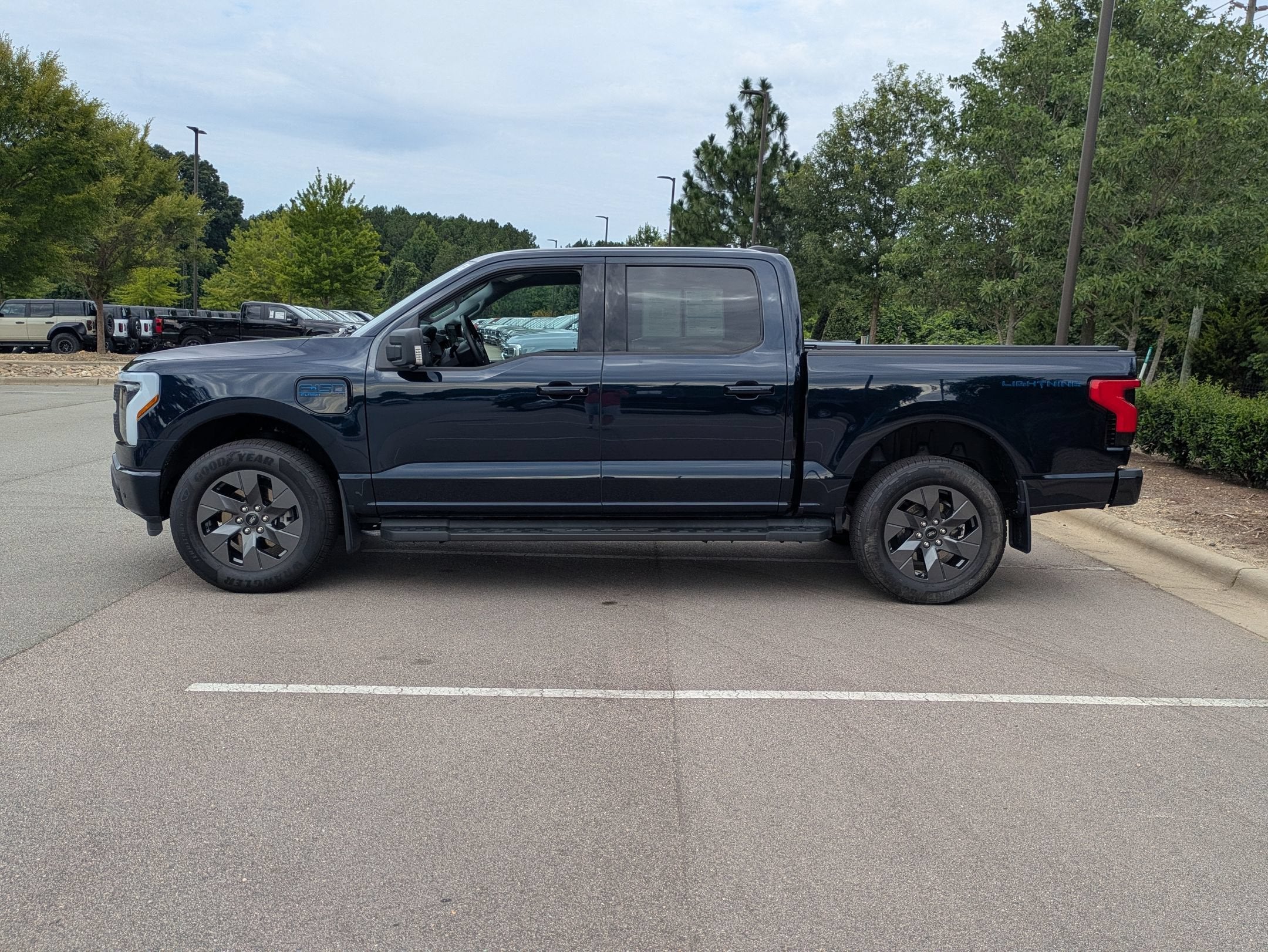 2025 Ford F-150 Lightning Flash