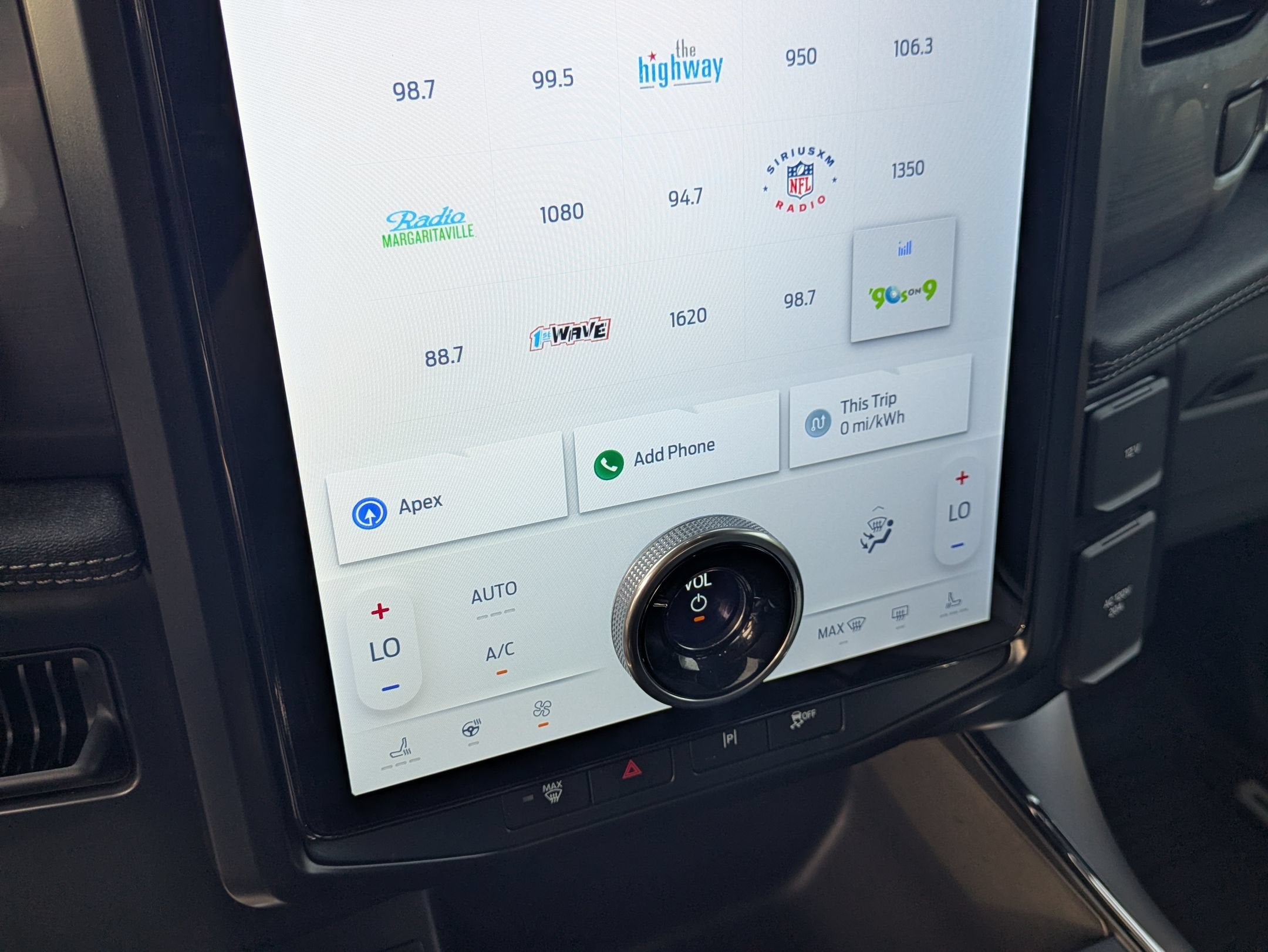 2025 Ford F-150 Lightning Flash