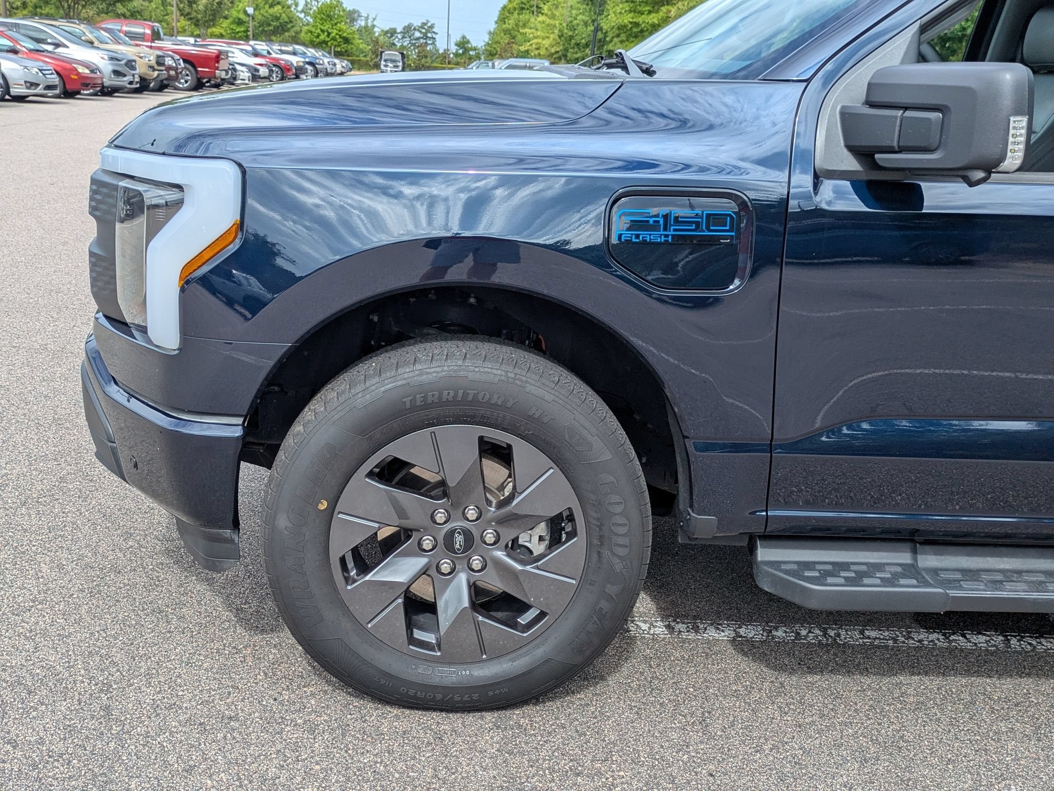 2025 Ford F-150 Lightning Flash
