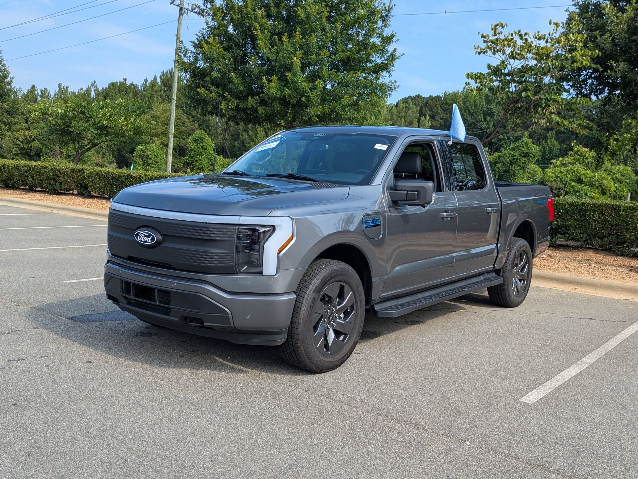 2025 Ford F-150 Lightning Flash